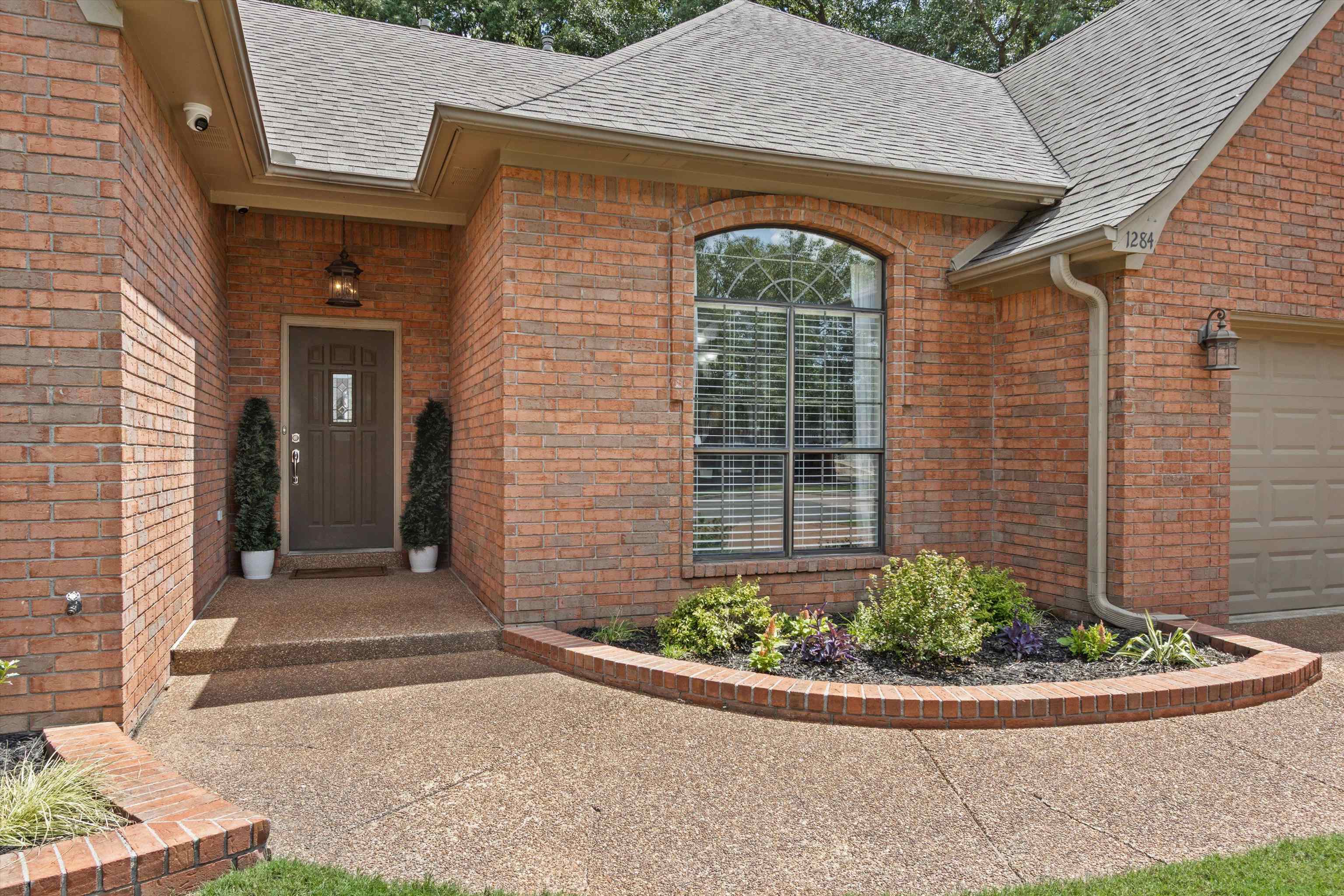 1284 Grey Wolf Dr Property Photo 3