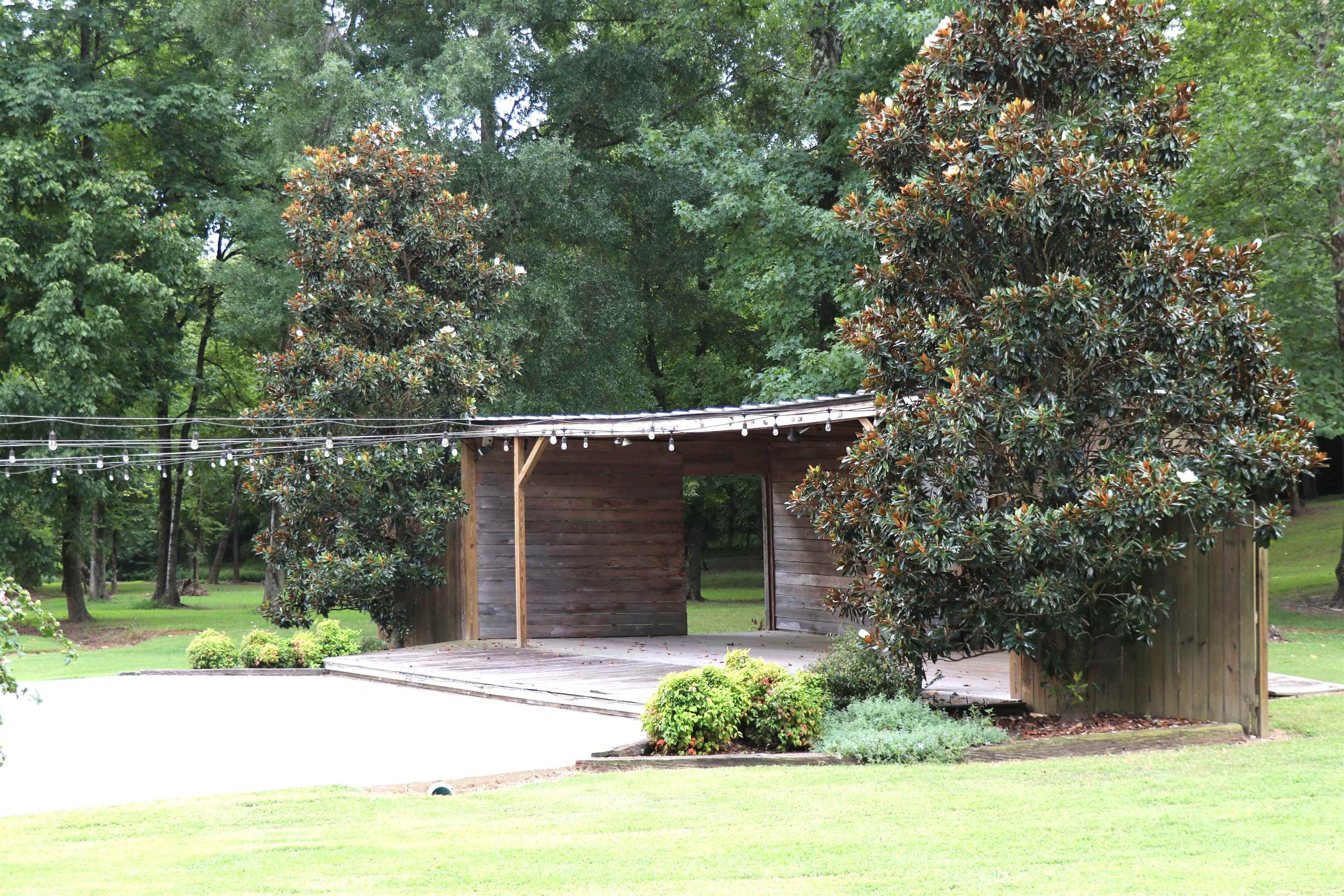 6585 Stewart Rd Property Photo 17