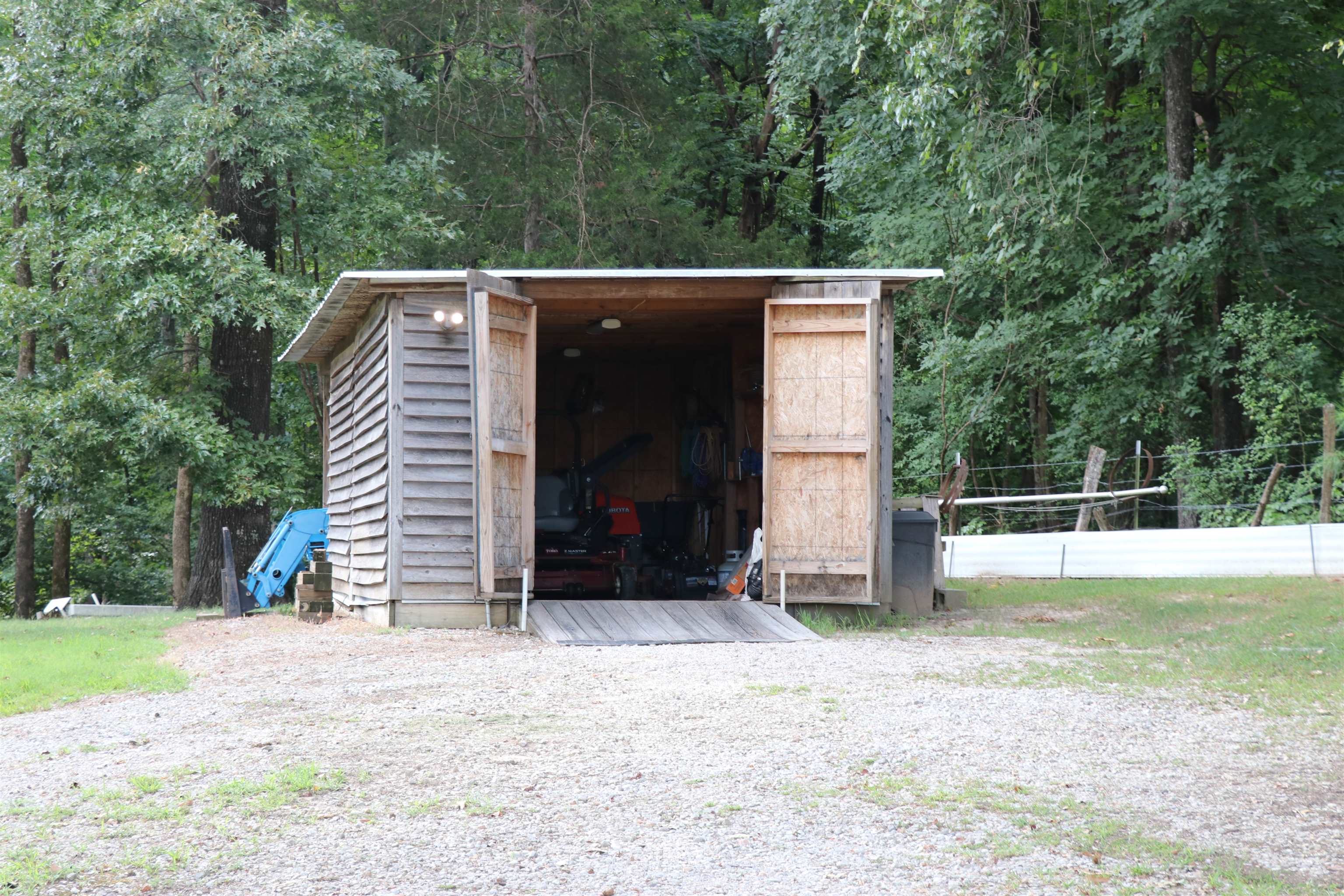 6585 Stewart Rd Property Photo 40