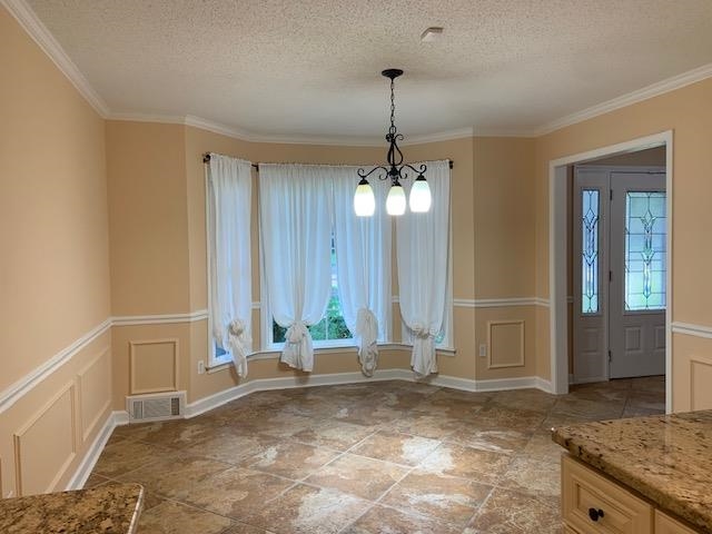 8038 Sparkling Lake Cv Property Photo 3