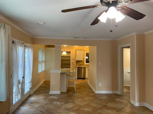 8038 Sparkling Lake Cv Property Photo 6