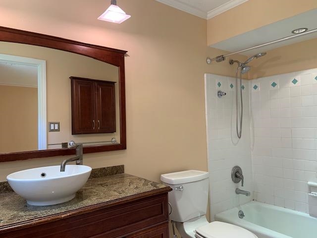 8038 Sparkling Lake Cv Property Photo 12