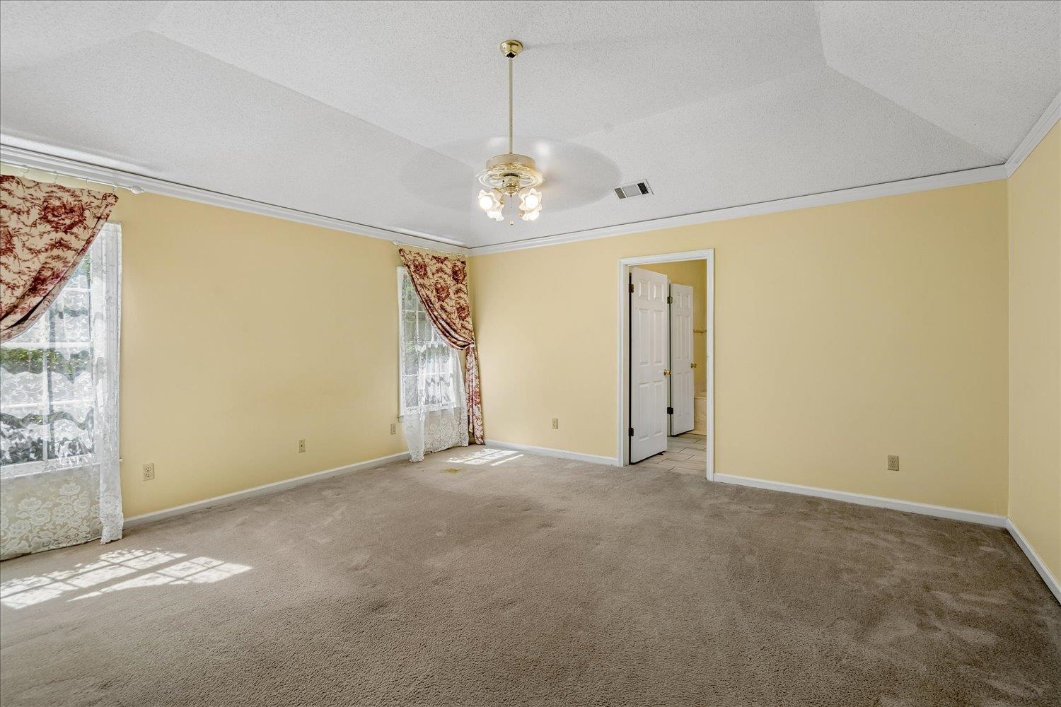 8708 Oak Trail Ln Property Photo 17