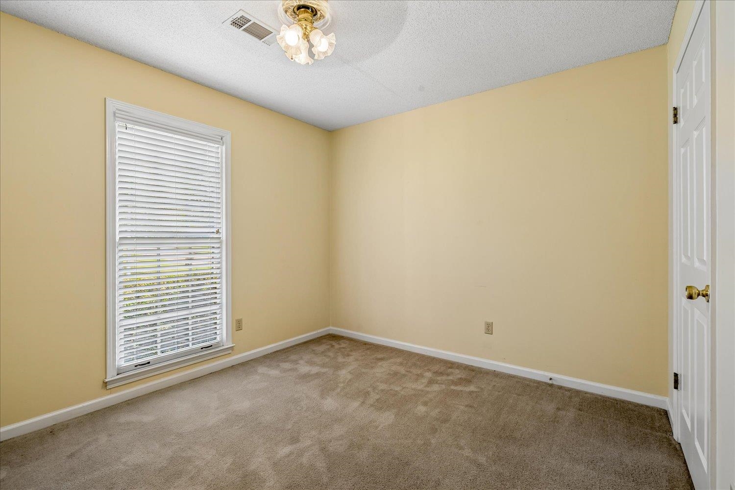 8708 Oak Trail Ln Property Photo 21