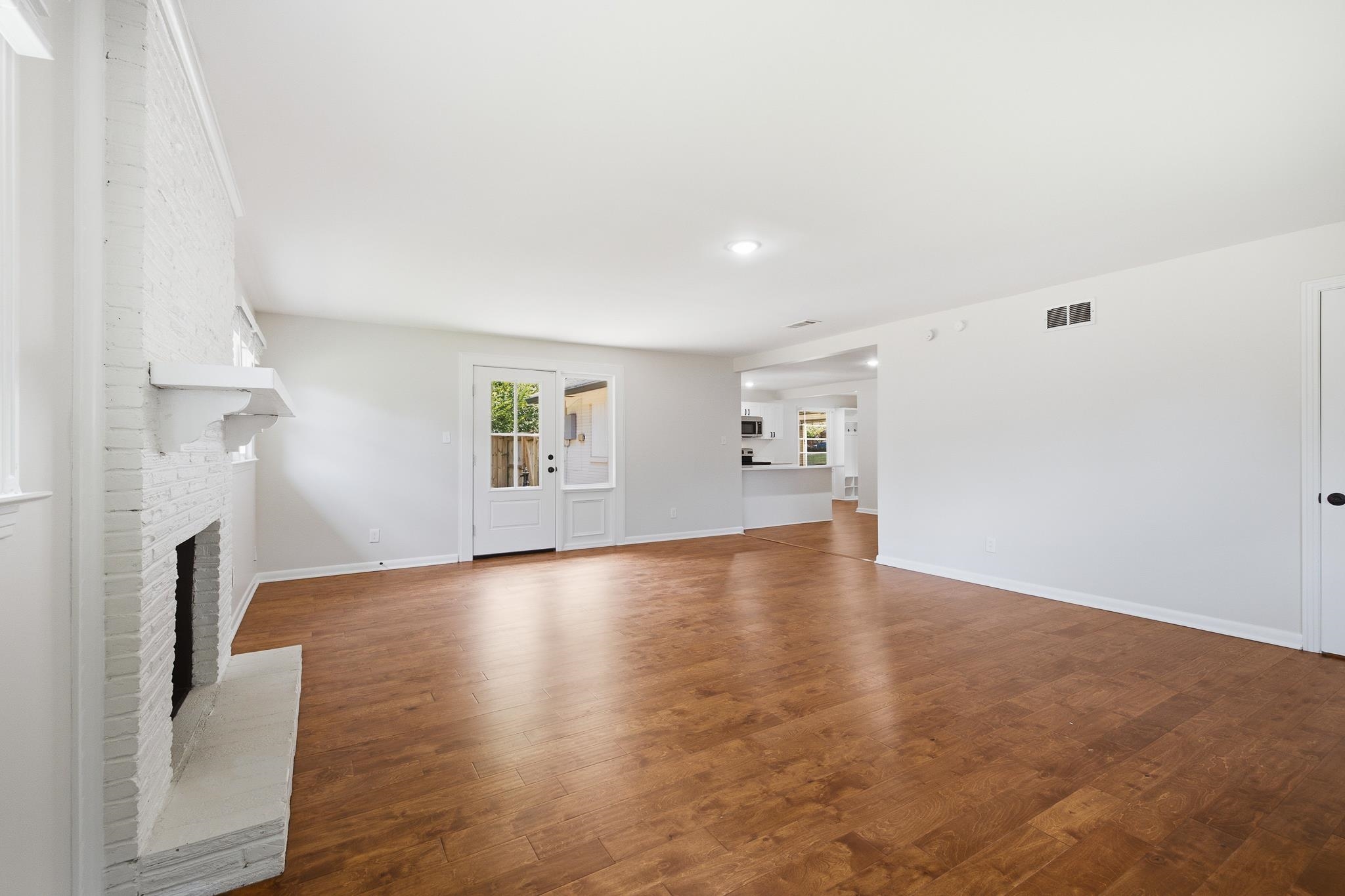4996 Wingdale Rd Property Photo 18