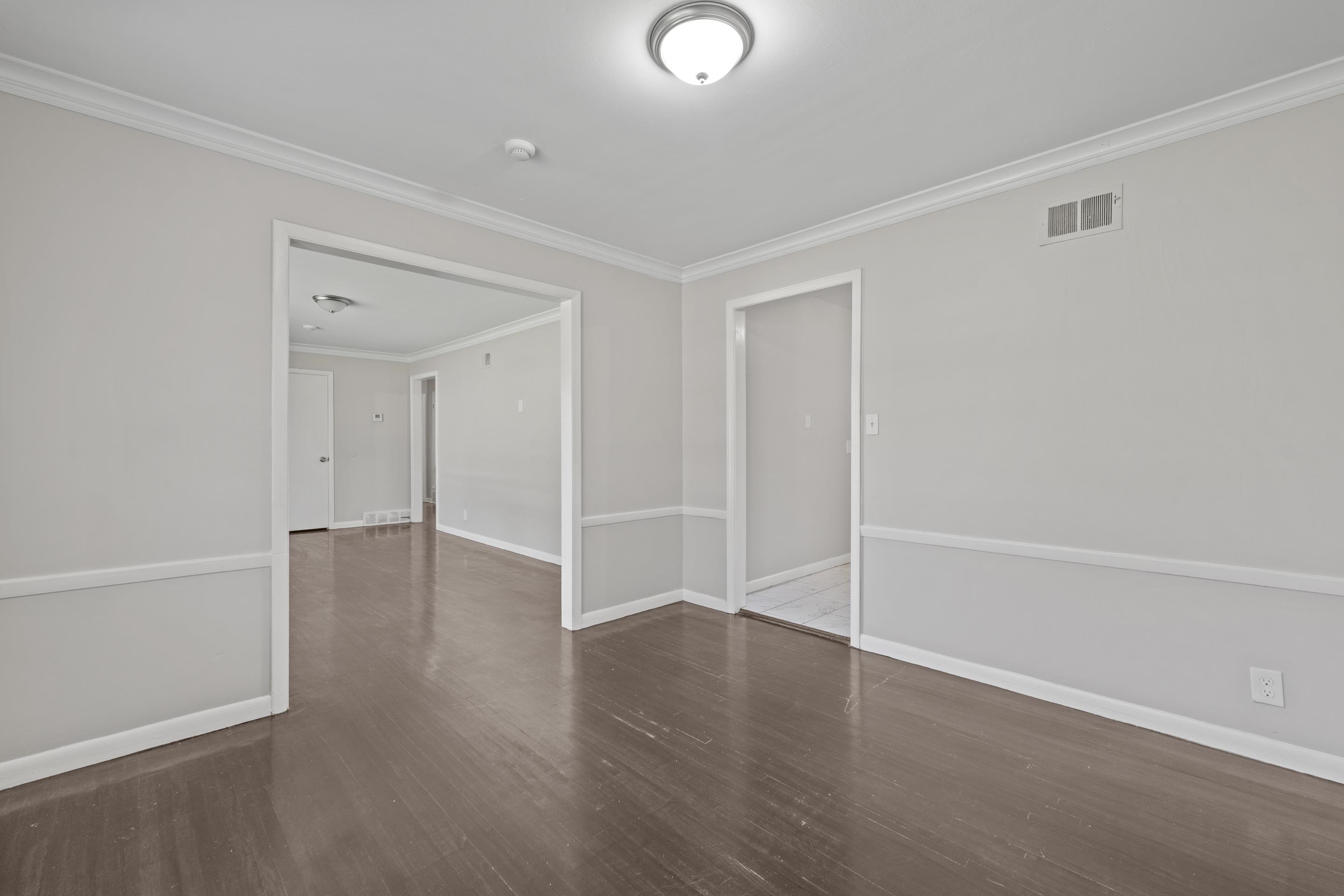 4064 Hermitage Dr Property Photo 7