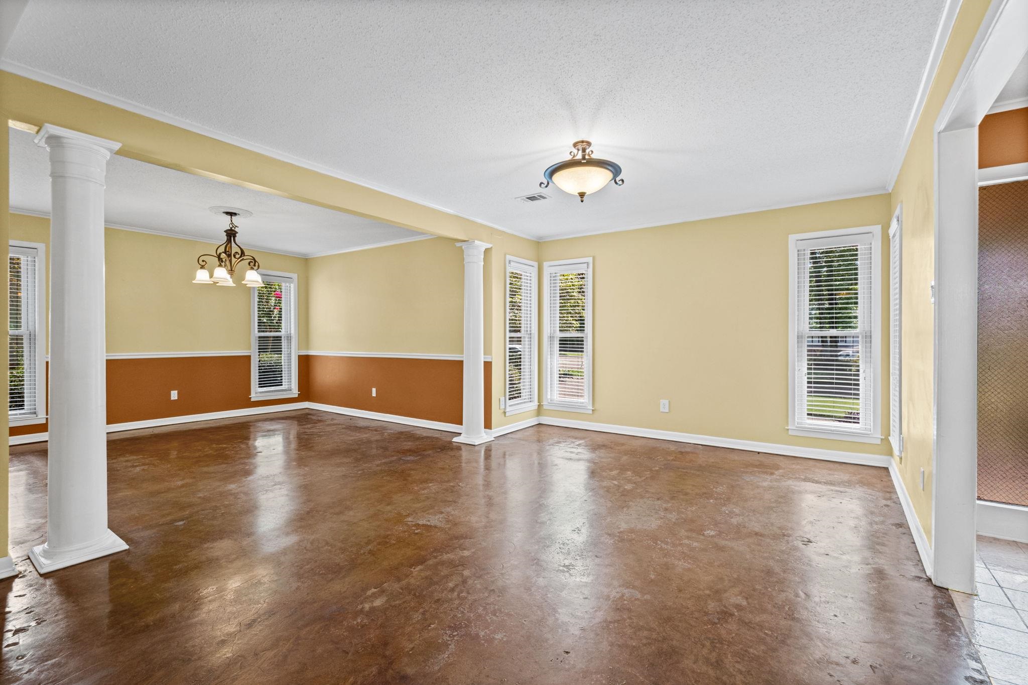 2174 Montego Dr Property Photo 14