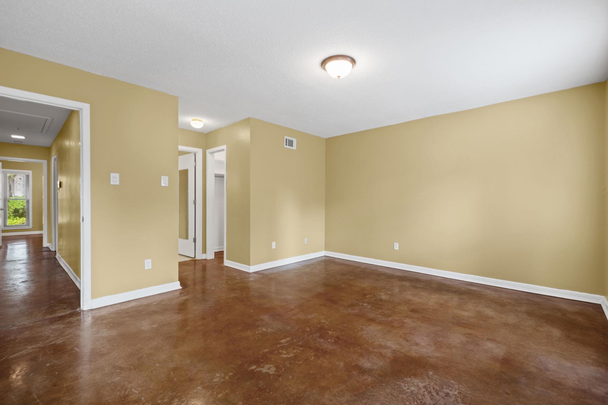 2174 Montego Dr Property Photo 21