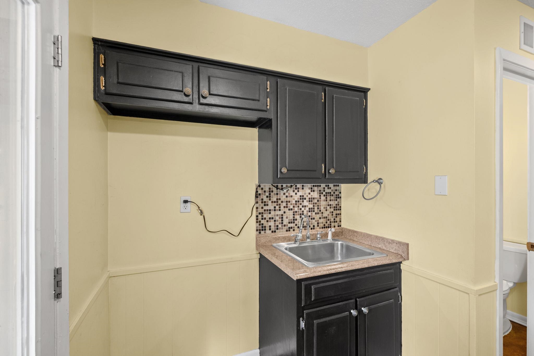 2174 Montego Dr Property Photo 30