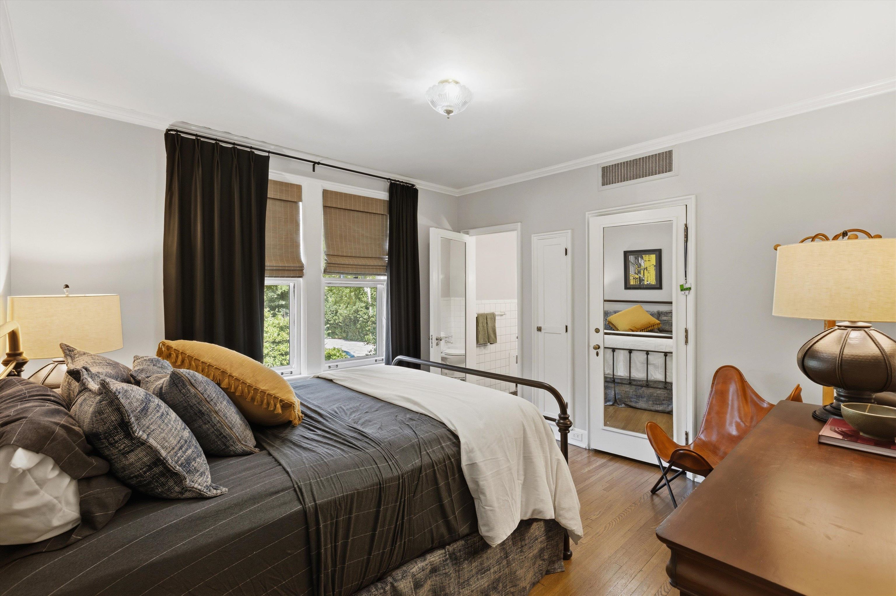 319 Goodwyn St Property Photo 24