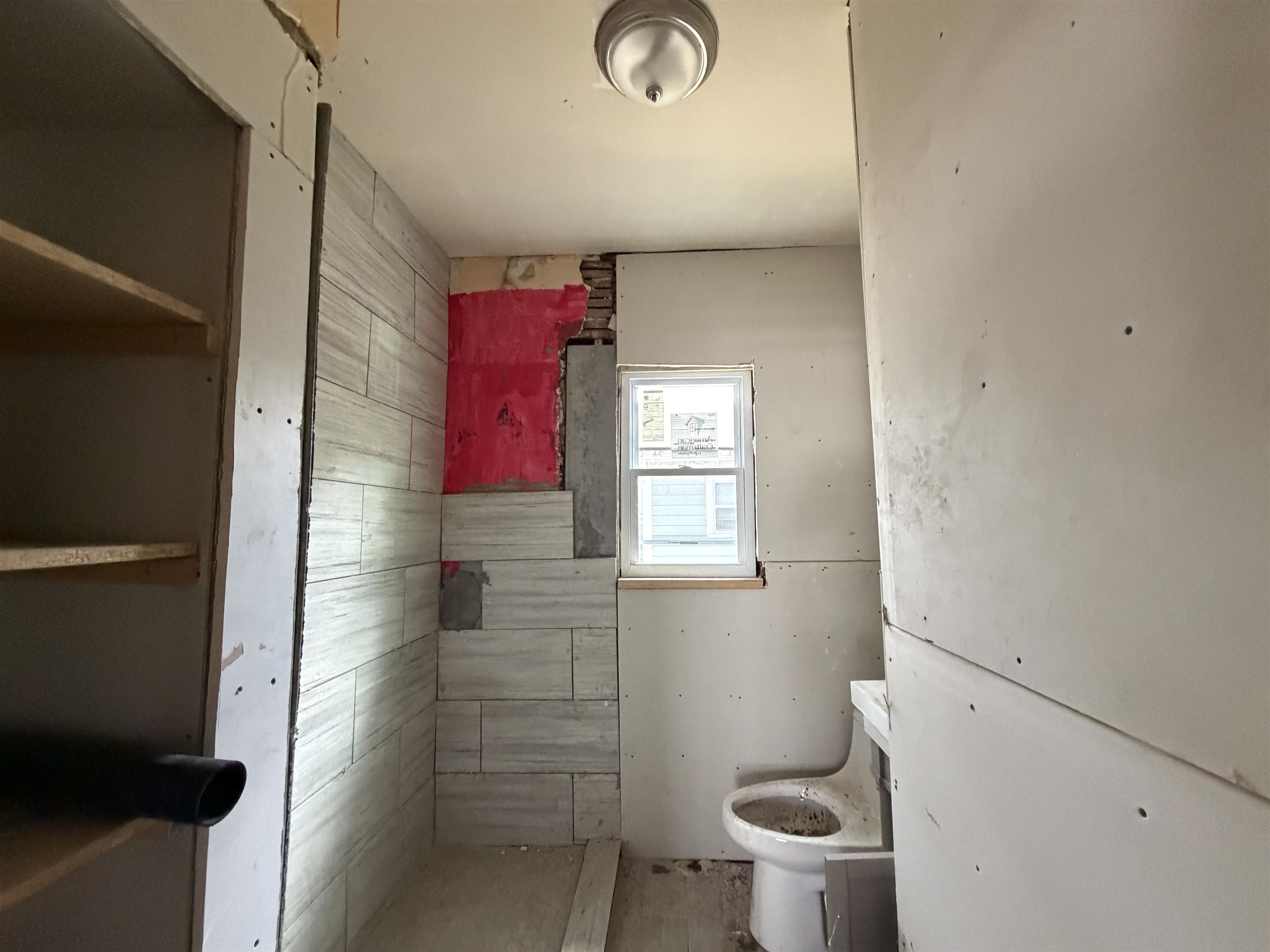 858 Carson St Property Photo 10