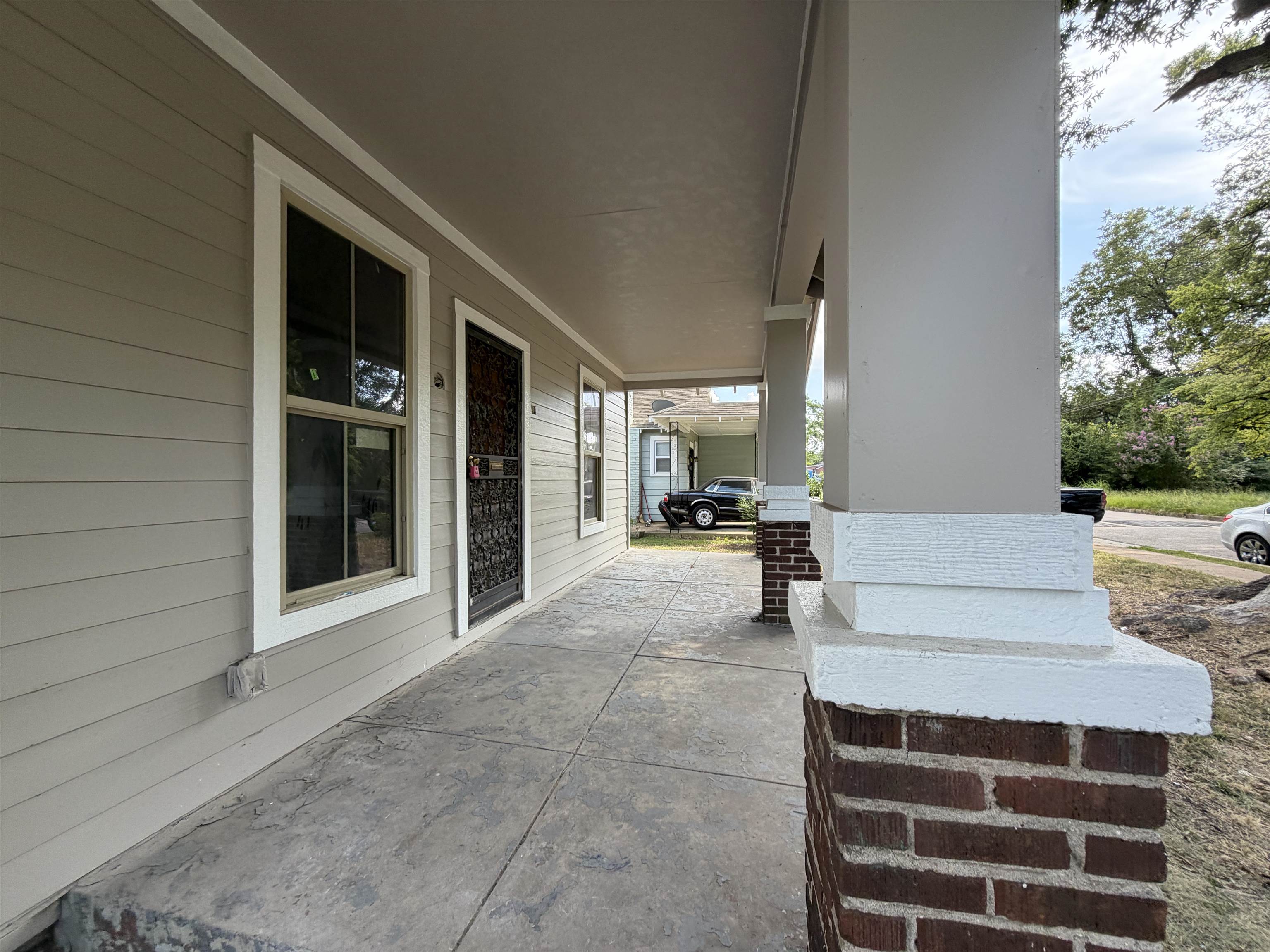 858 Carson St Property Photo 12