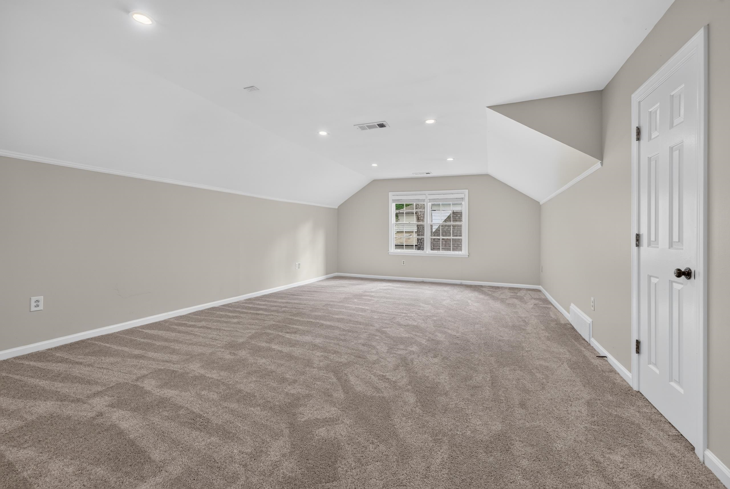 2144 Gorham Pl Property Photo 22