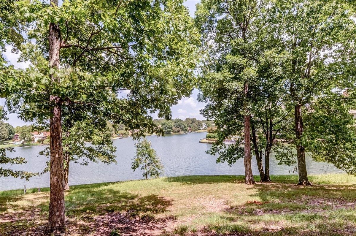 9956 Promontory Cv Property Photo 24