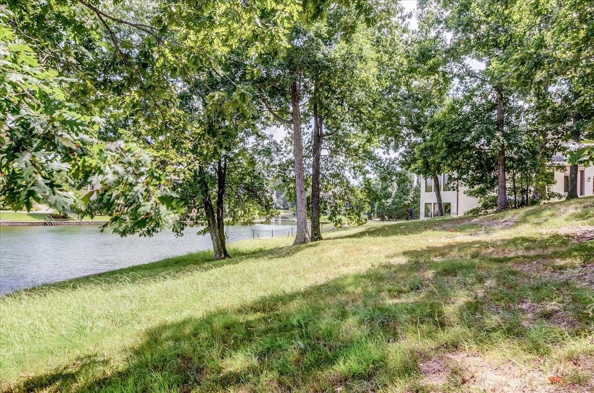 9956 Promontory Cv Property Photo 31