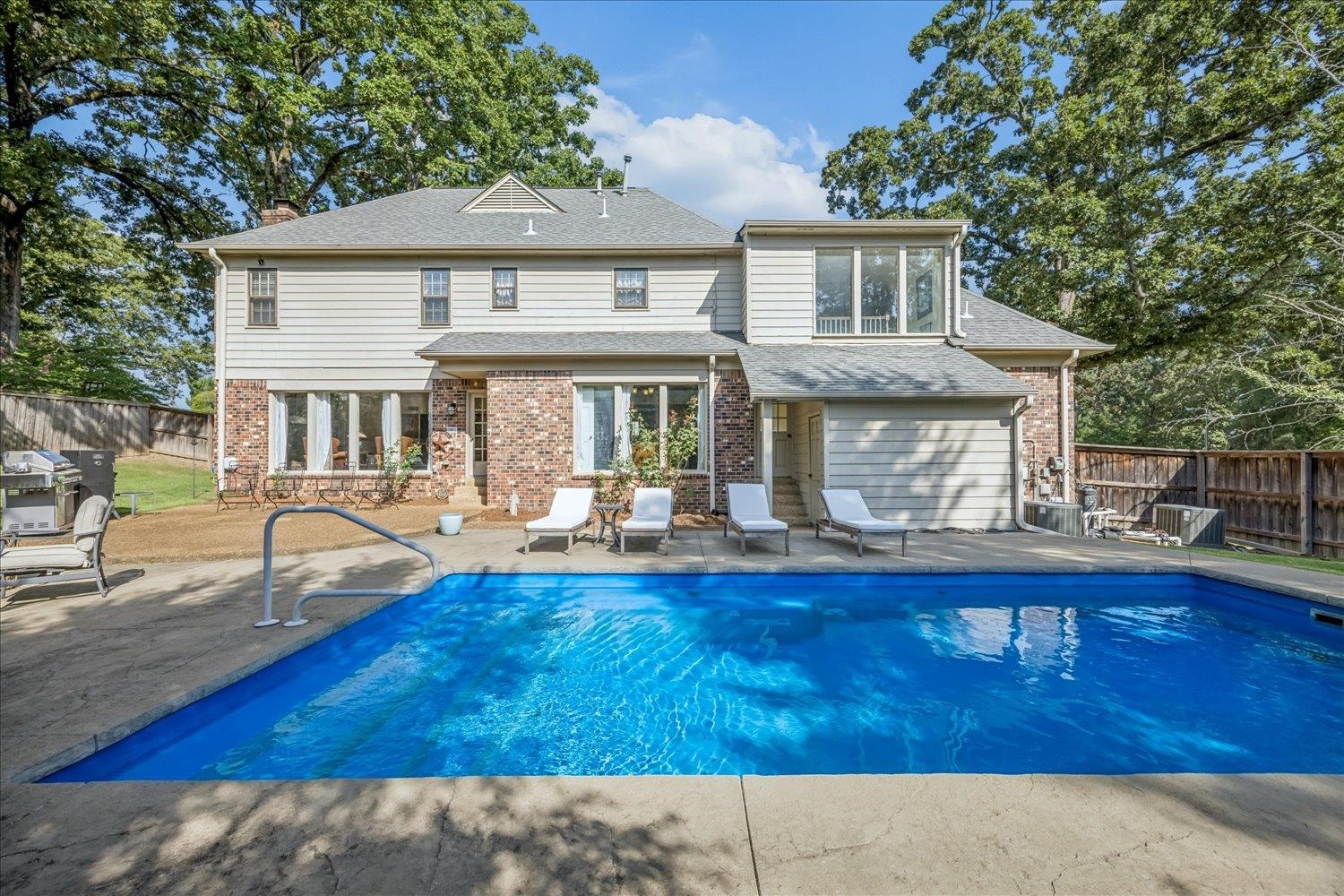 8601 Dogwood Rd Property Photo 5