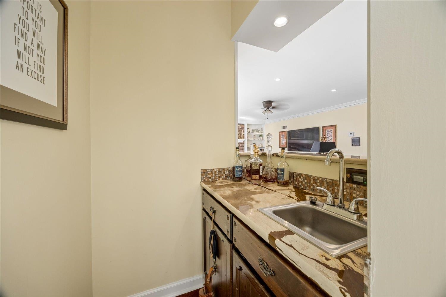 8601 Dogwood Rd Property Photo 16
