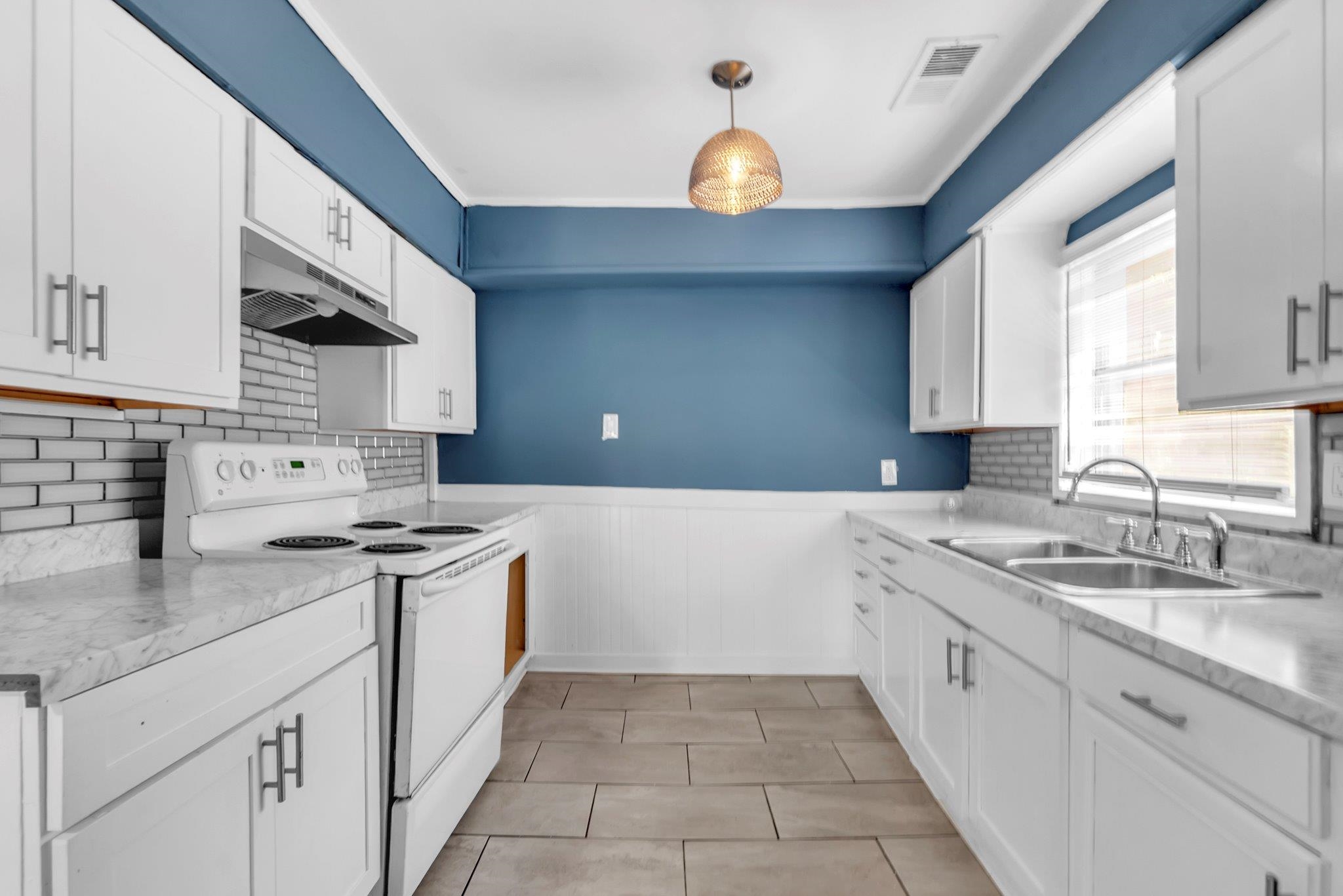 1839 Orleans St Property Photo 12