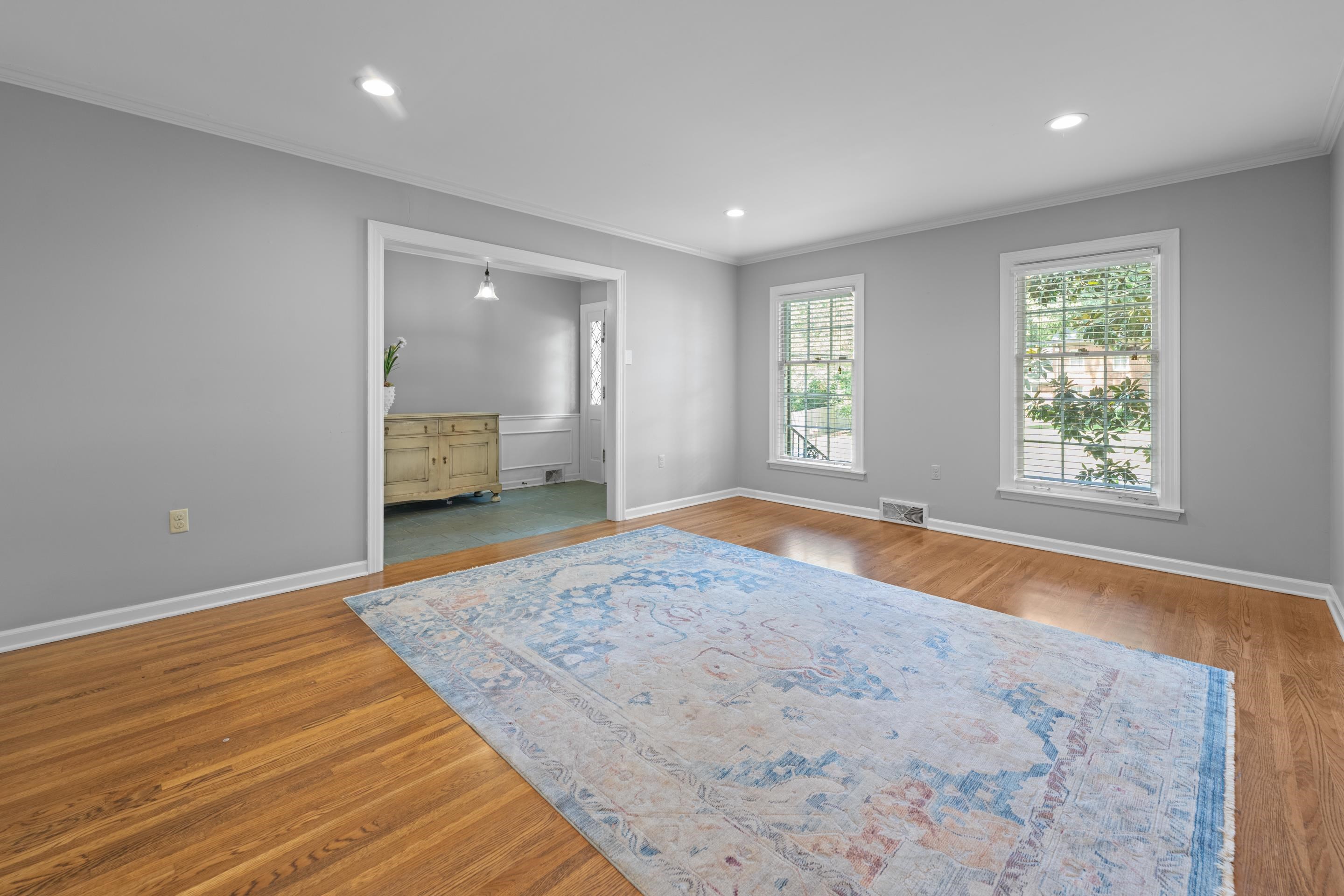 4611 Shady Grove Rd Property Photo 7