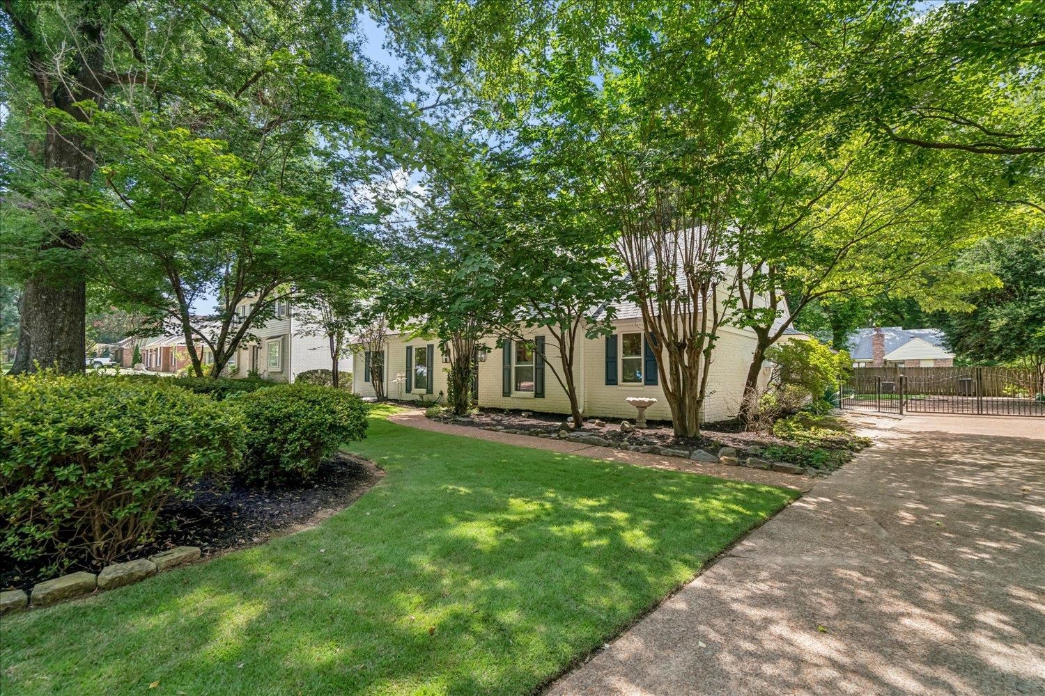 1539 Riverdale Rd Property Photo 2