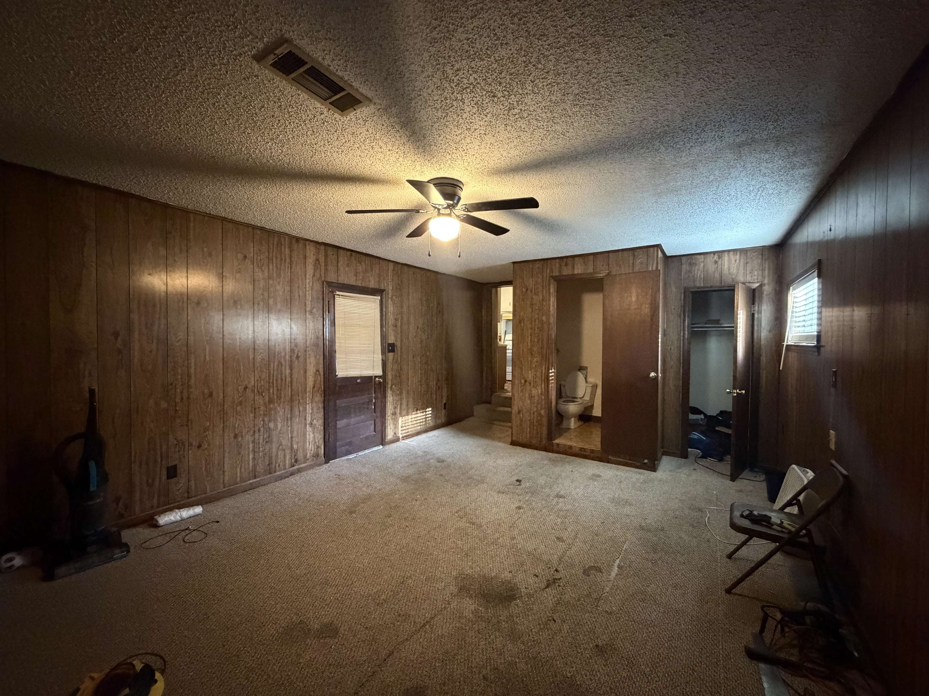 2084 Worthington Cir Property Photo 5