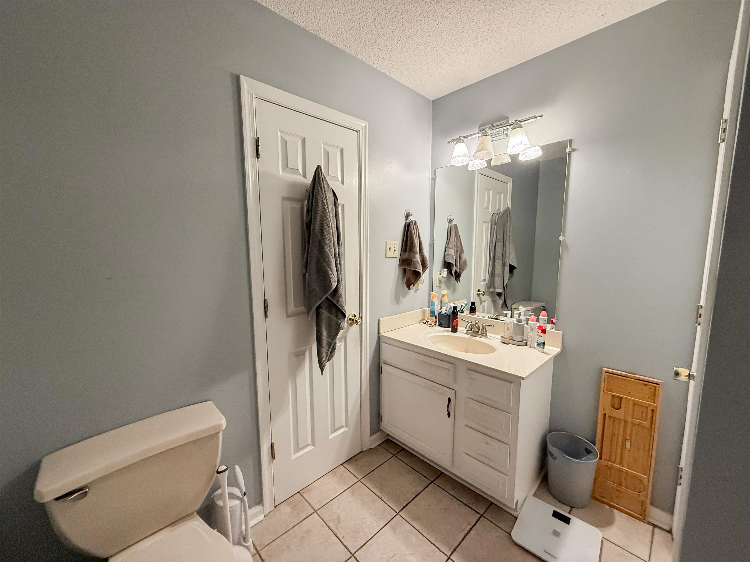 900 Sir James Ave Property Photo 12