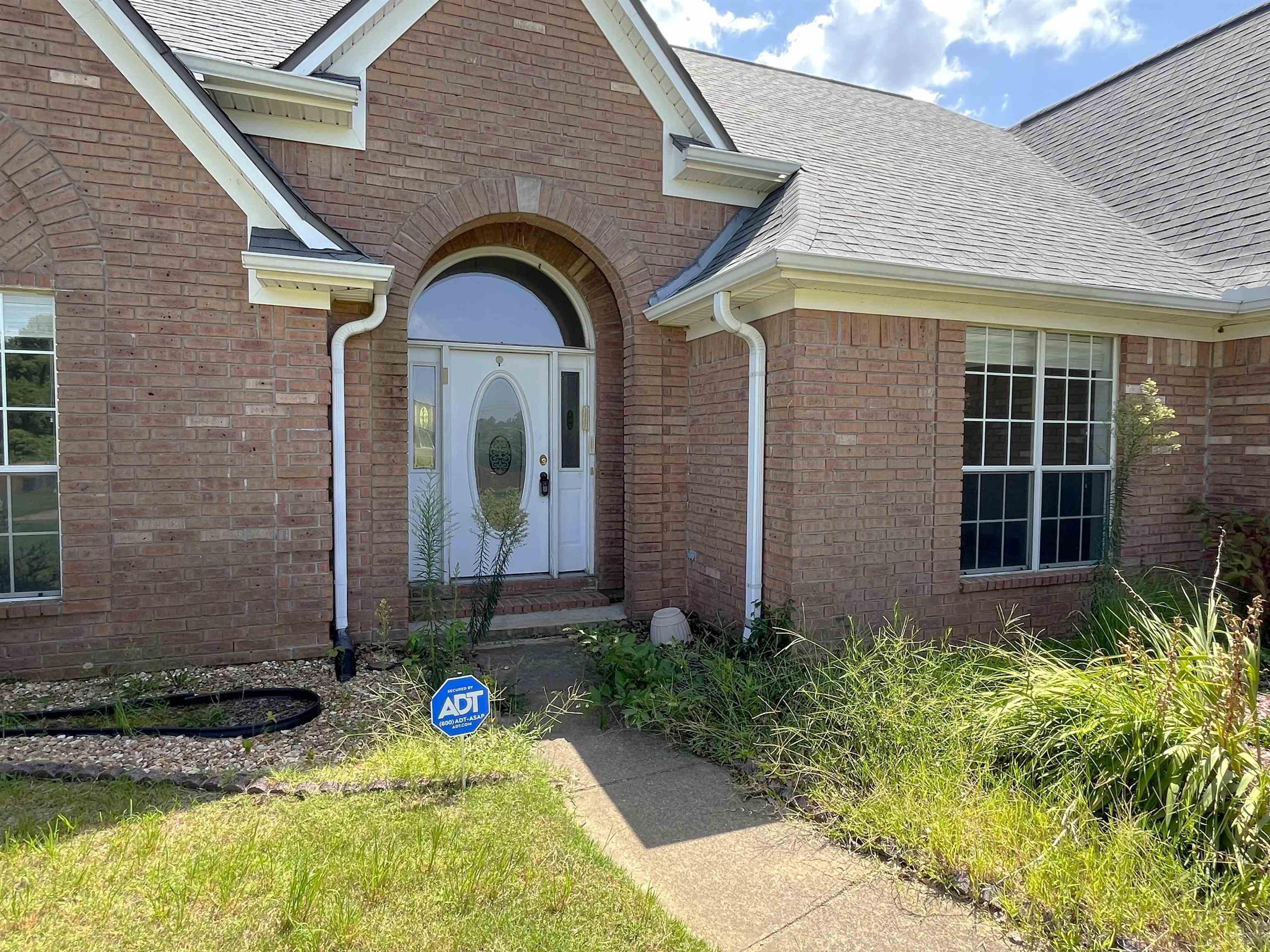 601 Duncan Dr Property Photo 2