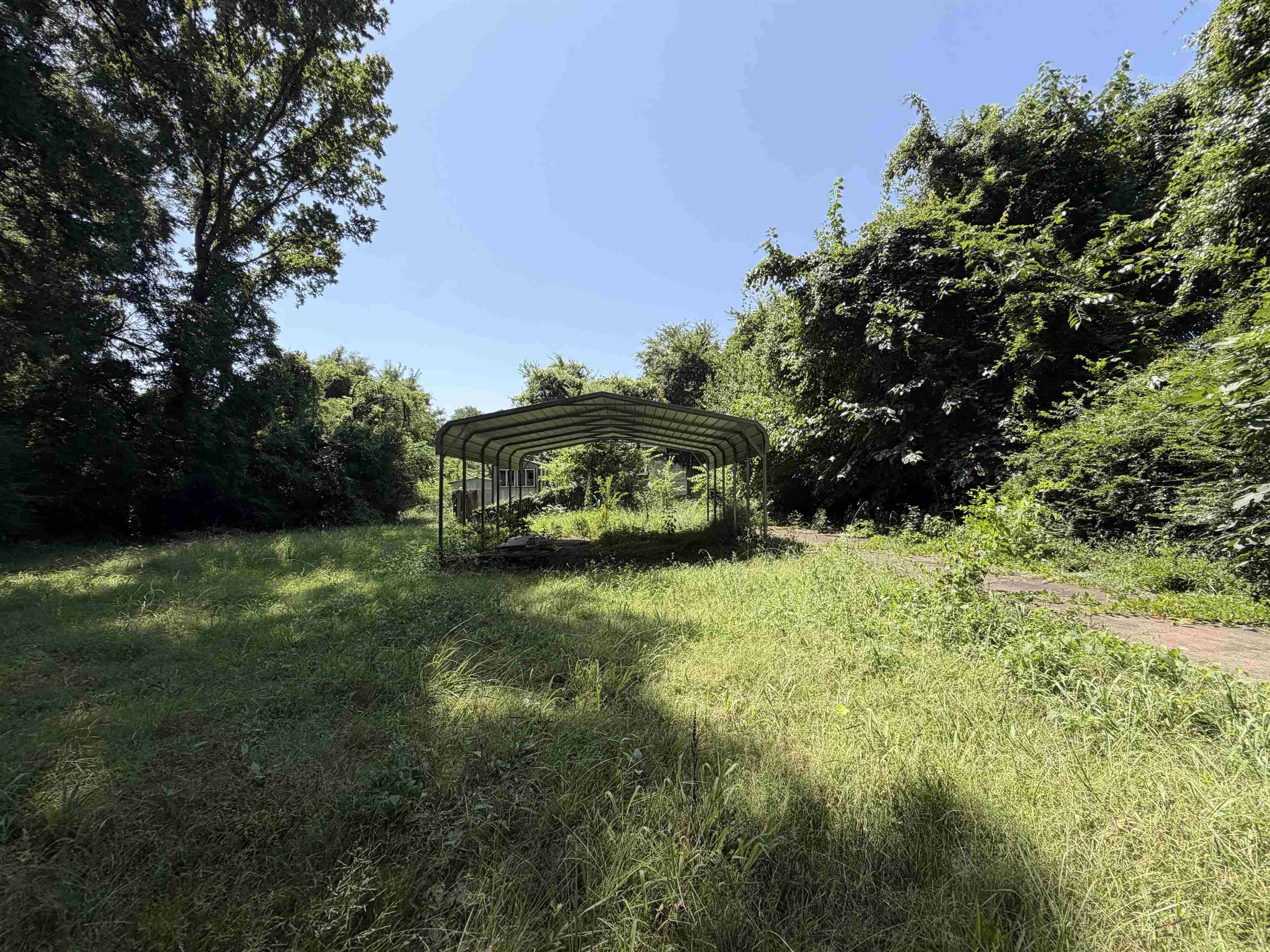 3083 Southern Ave Property Photo 8