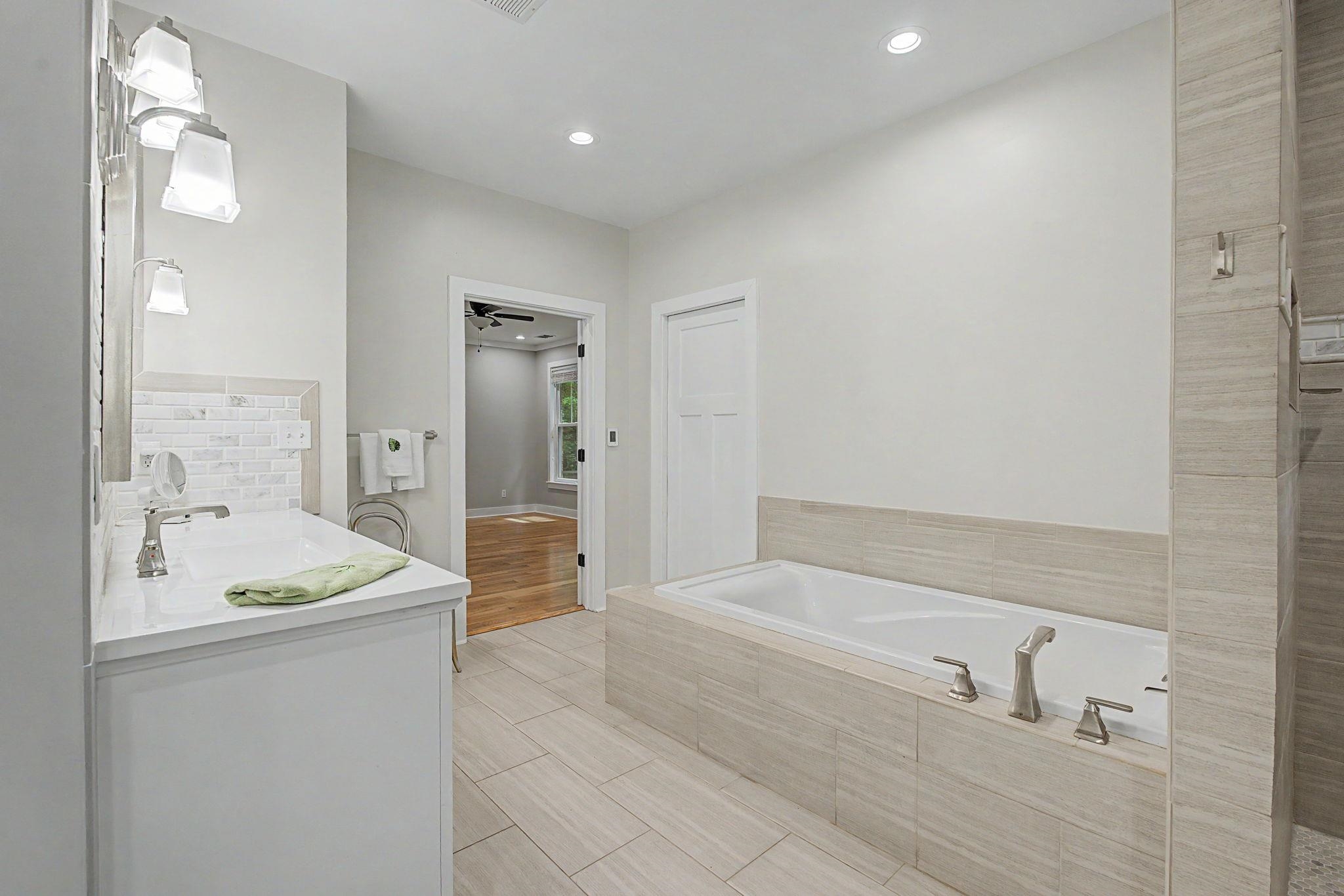 6648 Long Rd Property Photo 19