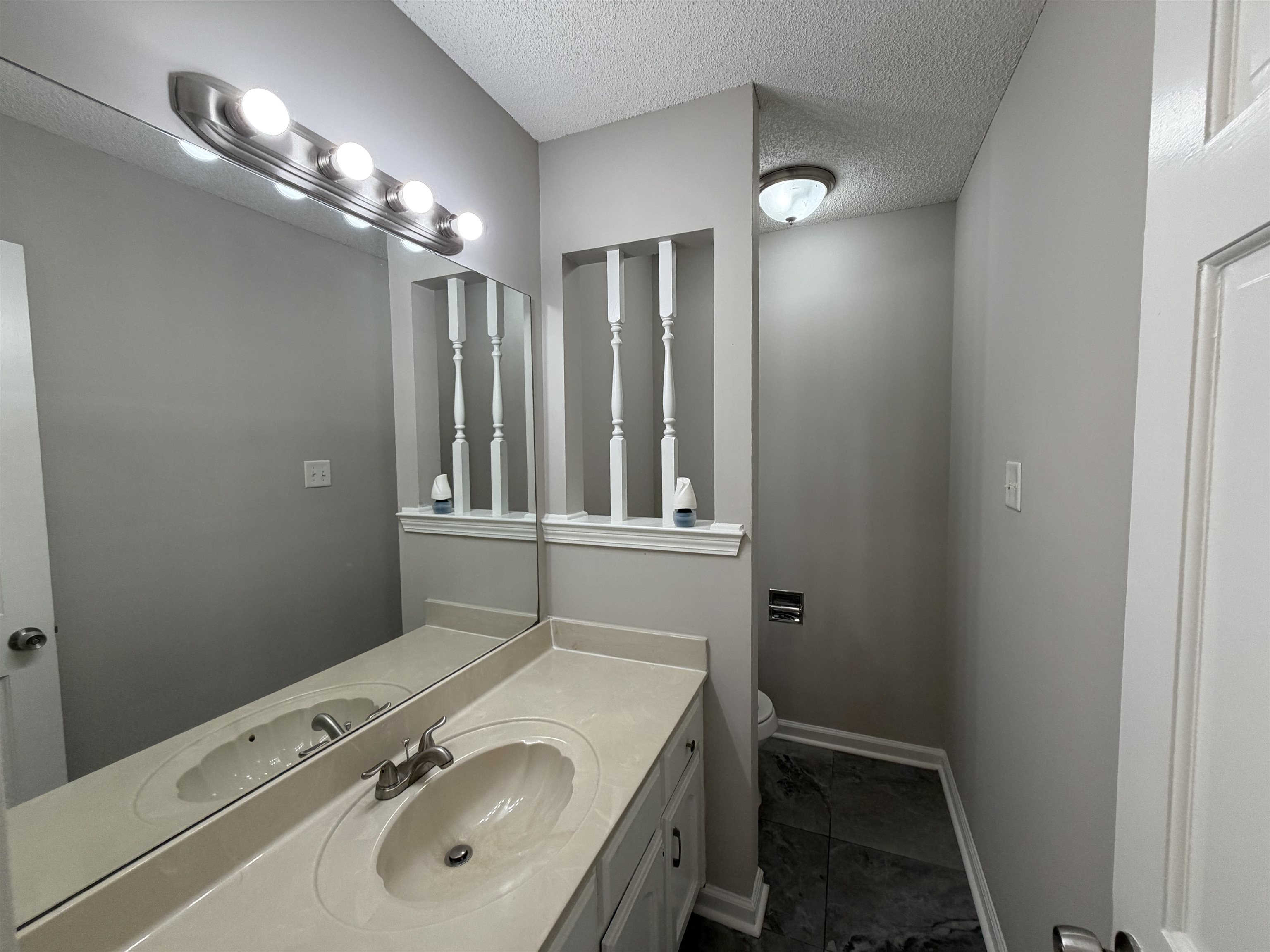 4519 Fairwind Cv Property Photo 6