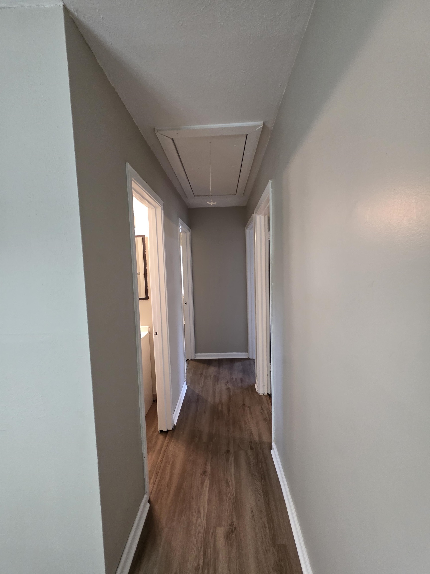 4535 Beacon Hill Dr Property Photo 11