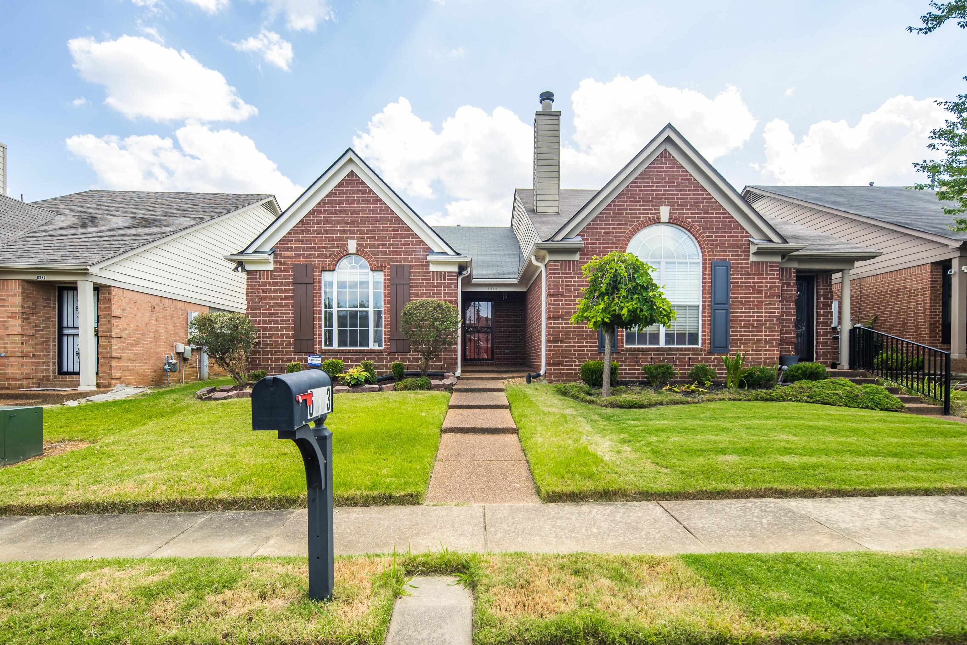 6883 Wrigley Dr Property Photo 1