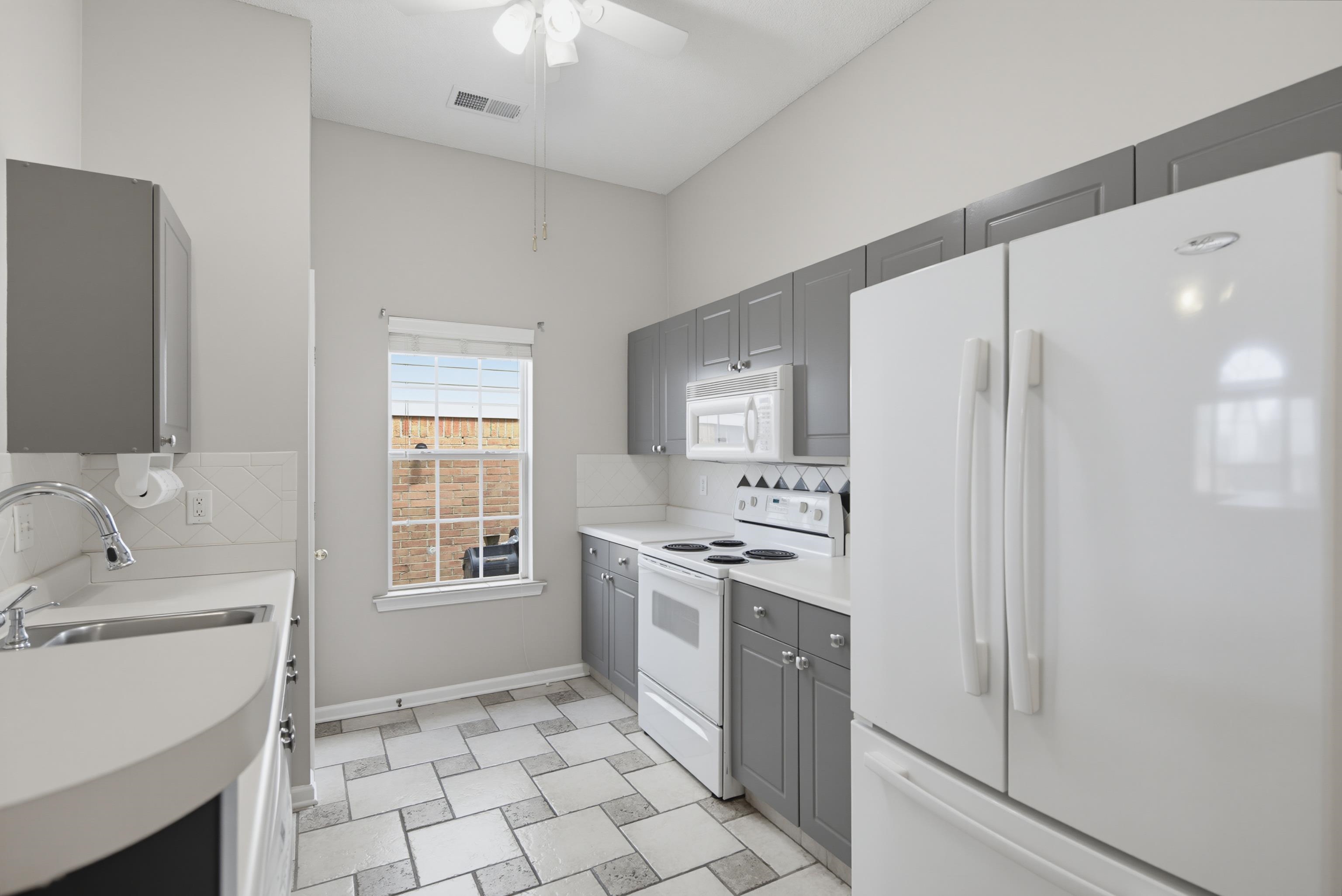 6883 Wrigley Dr Property Photo 9