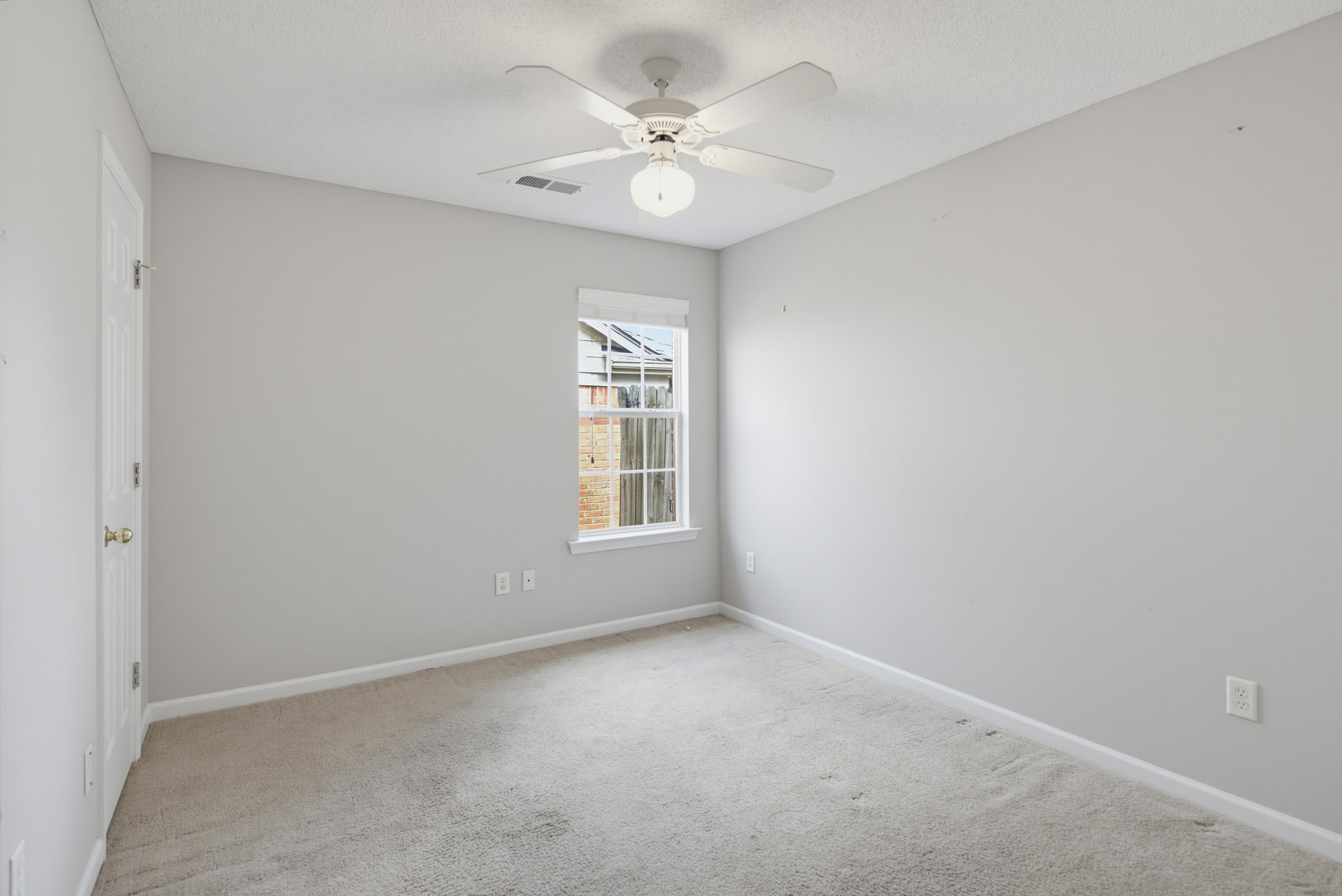 6883 Wrigley Dr Property Photo 12