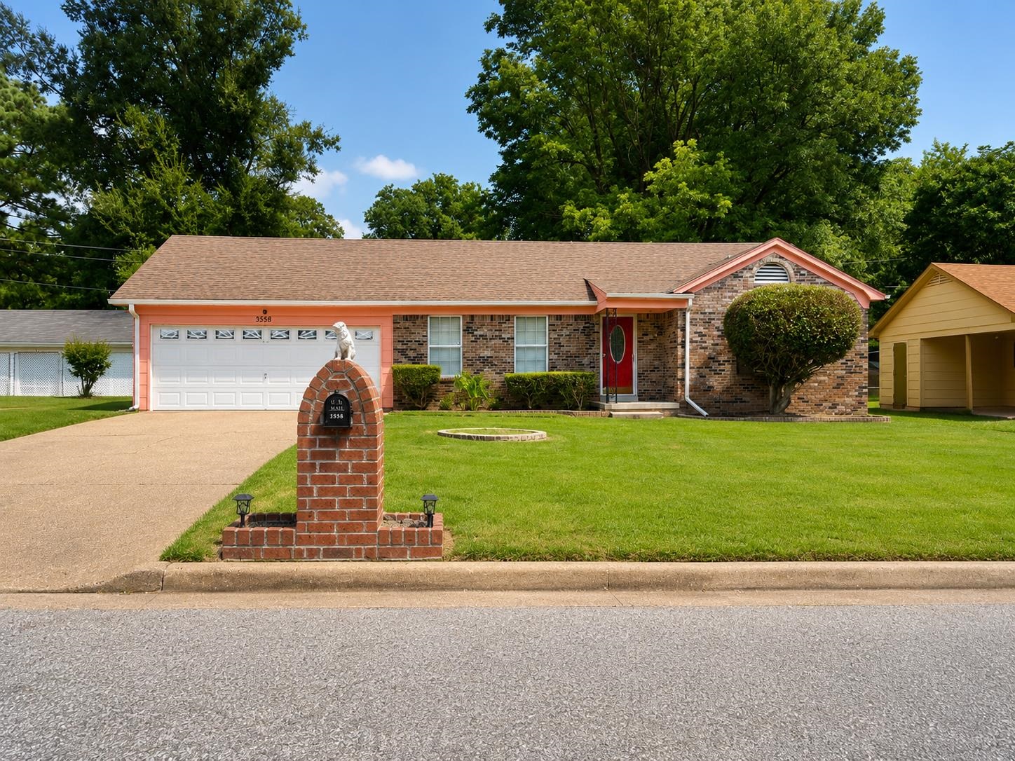 3558 GREENTREE DR Property Photo 1