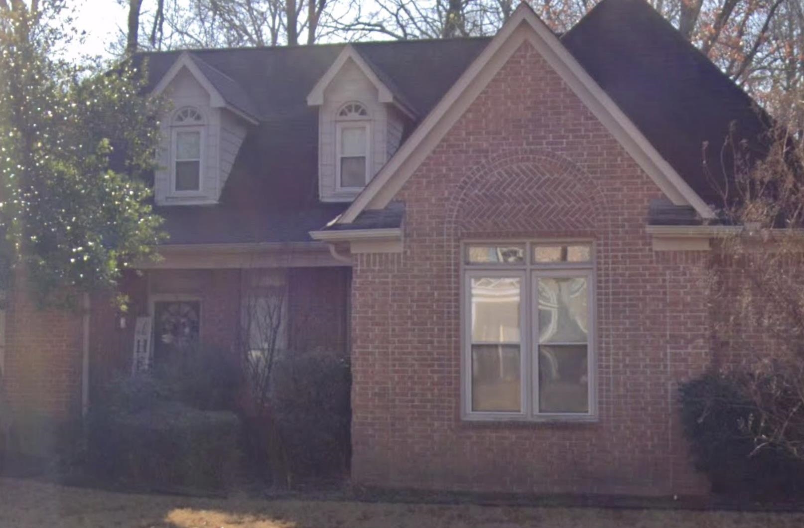 8755 Stablemill Ln Property Photo 1