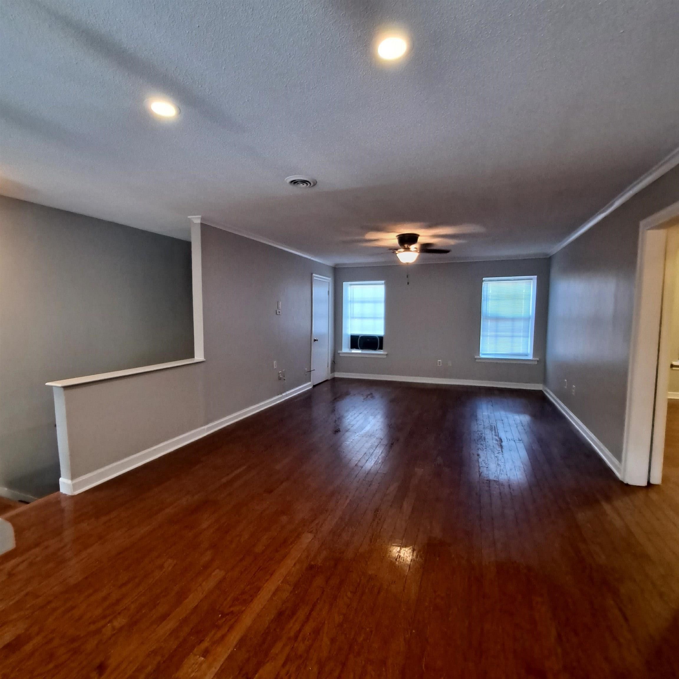 3243 Thirteen Colony Mall 2b Property Photo 3