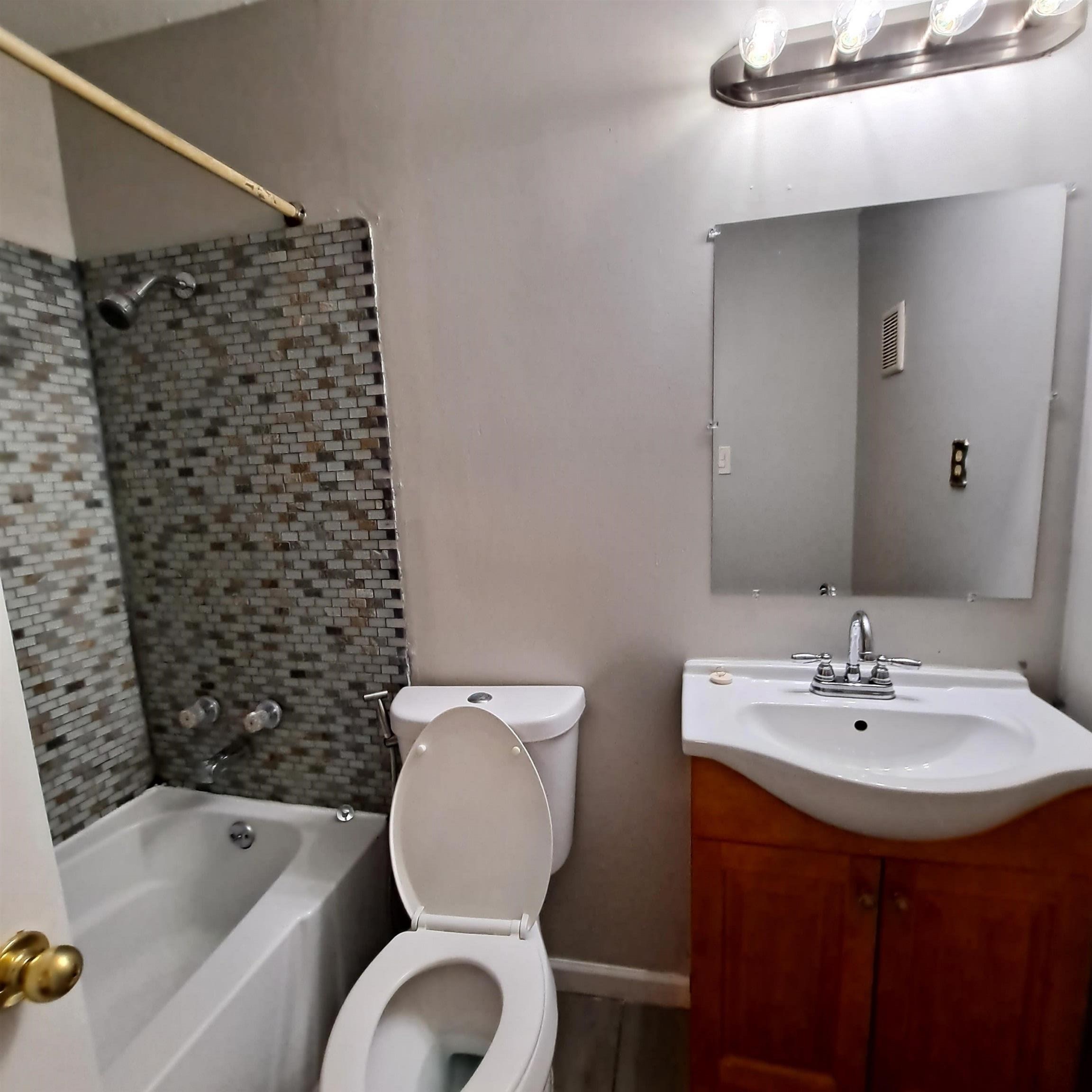 3243 Thirteen Colony Mall 2b Property Photo 9