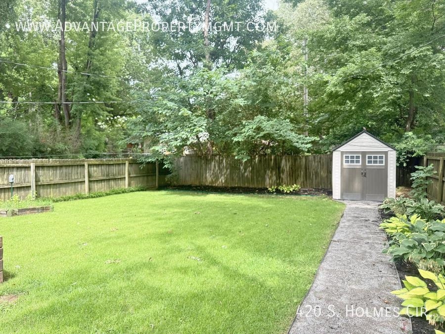 420 S Holmes St Property Photo 23