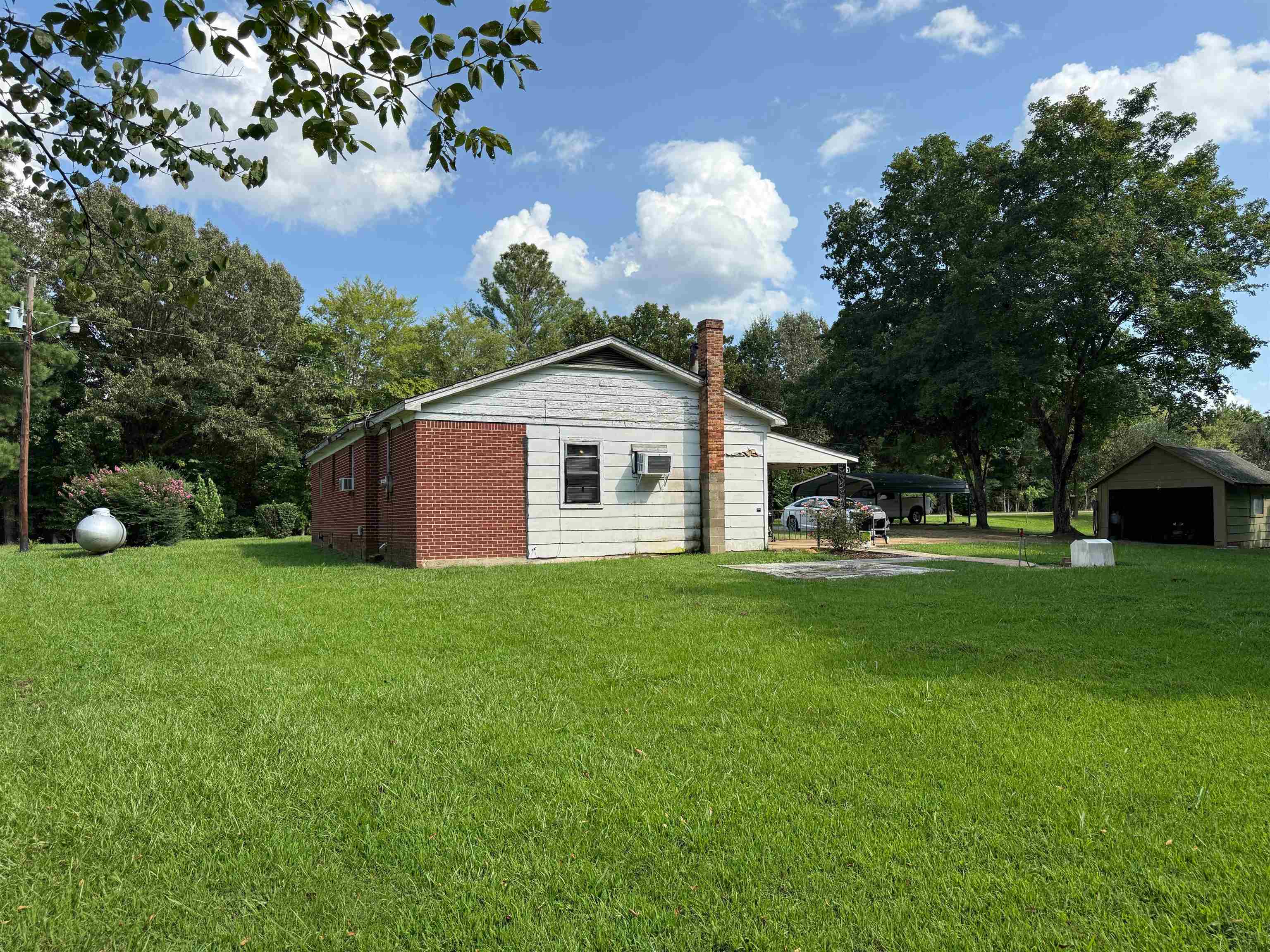 2966 Hillville Loop Property Photo 16