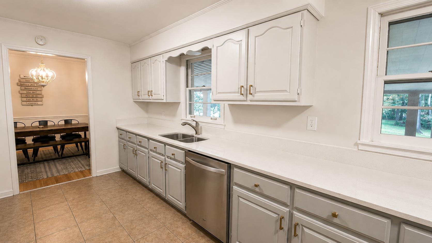 296 N White Station Rd Property Photo 12