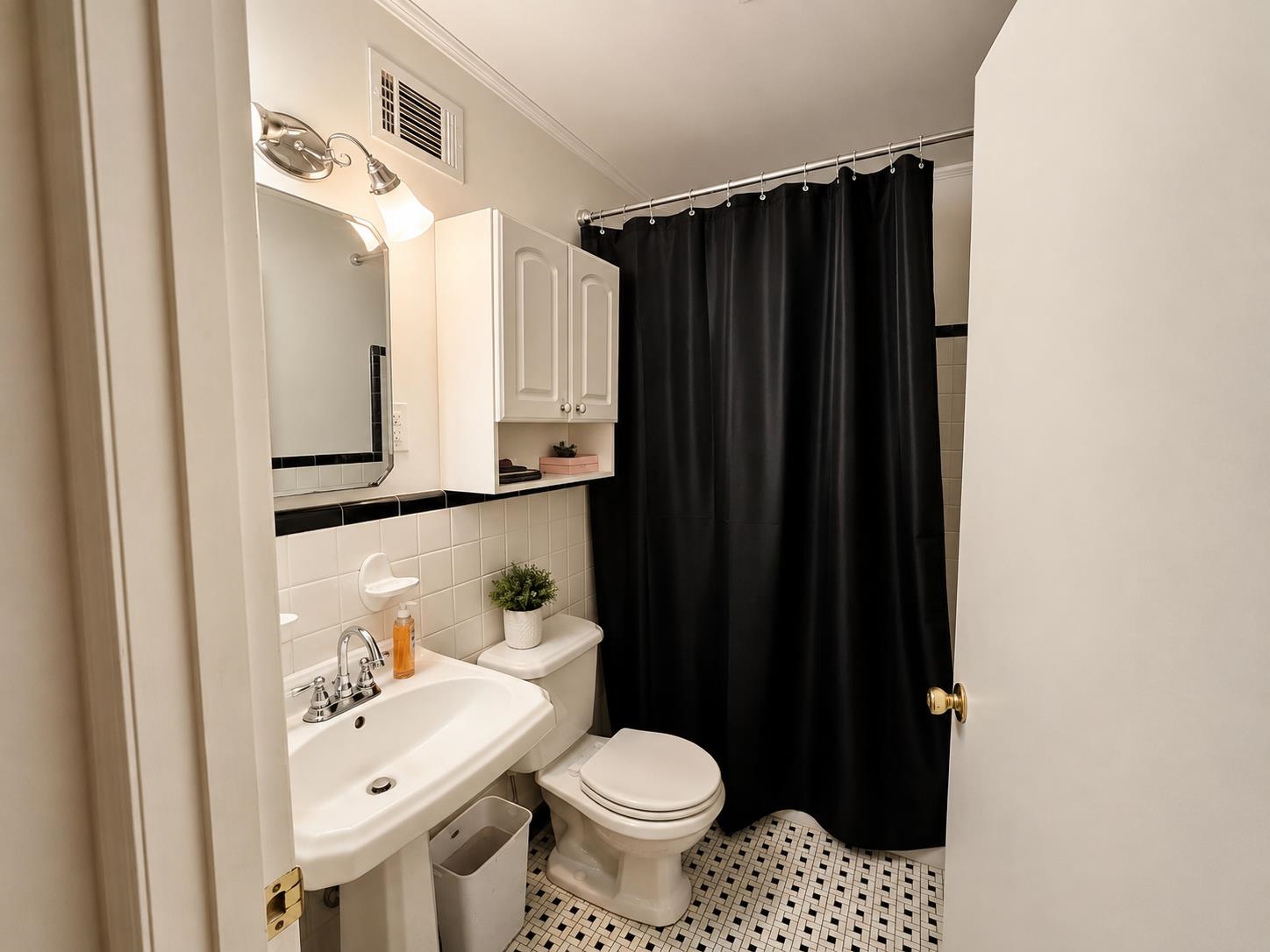 296 N White Station Rd Property Photo 14