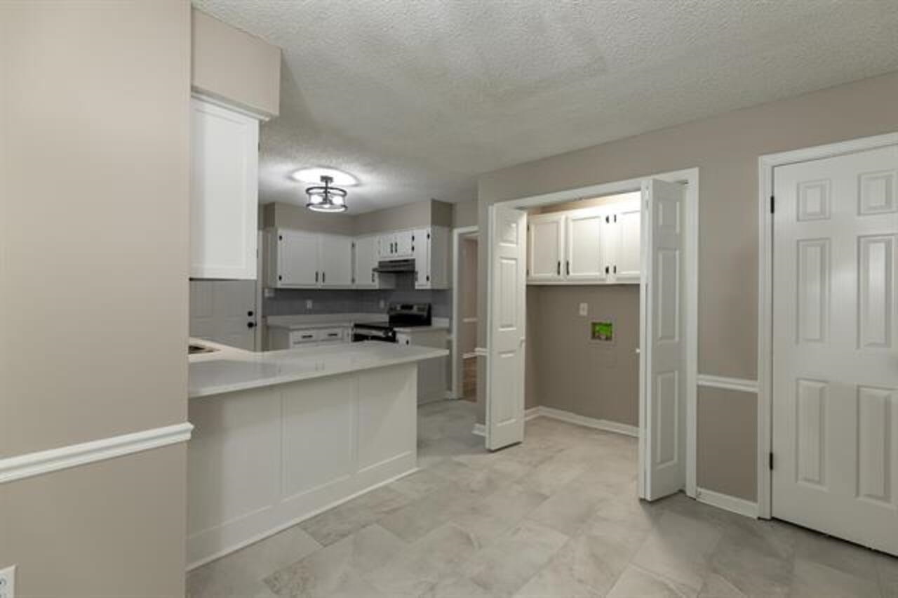 9102 Valkrie Ln Property Photo 36
