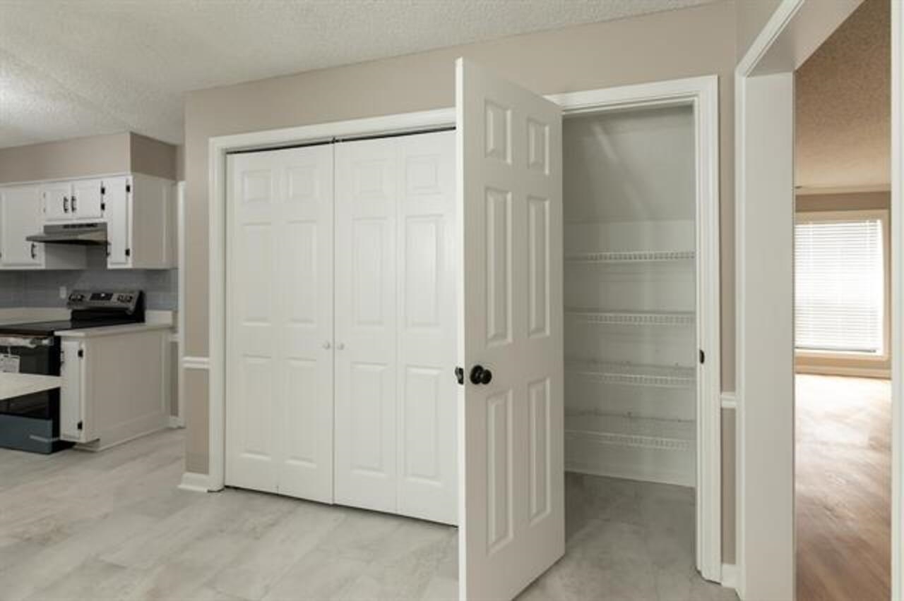 9102 Valkrie Ln Property Photo 38