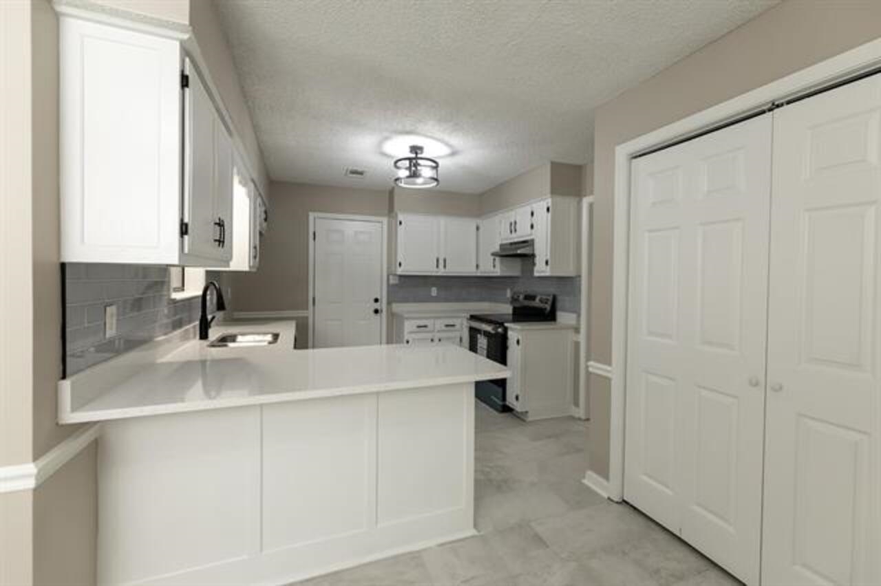 9102 Valkrie Ln Property Photo 39