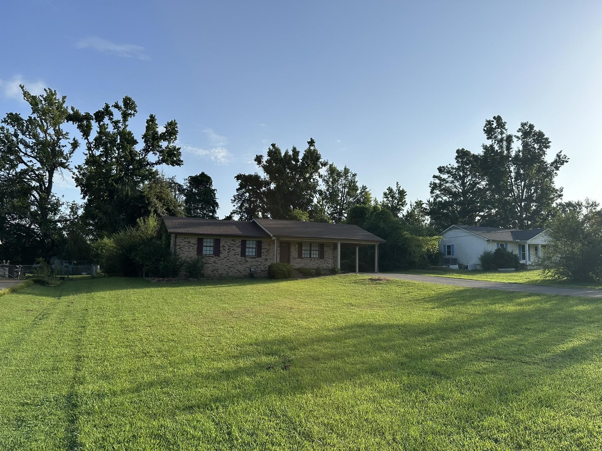 320 Cedar Cove Ln Property Photo 3