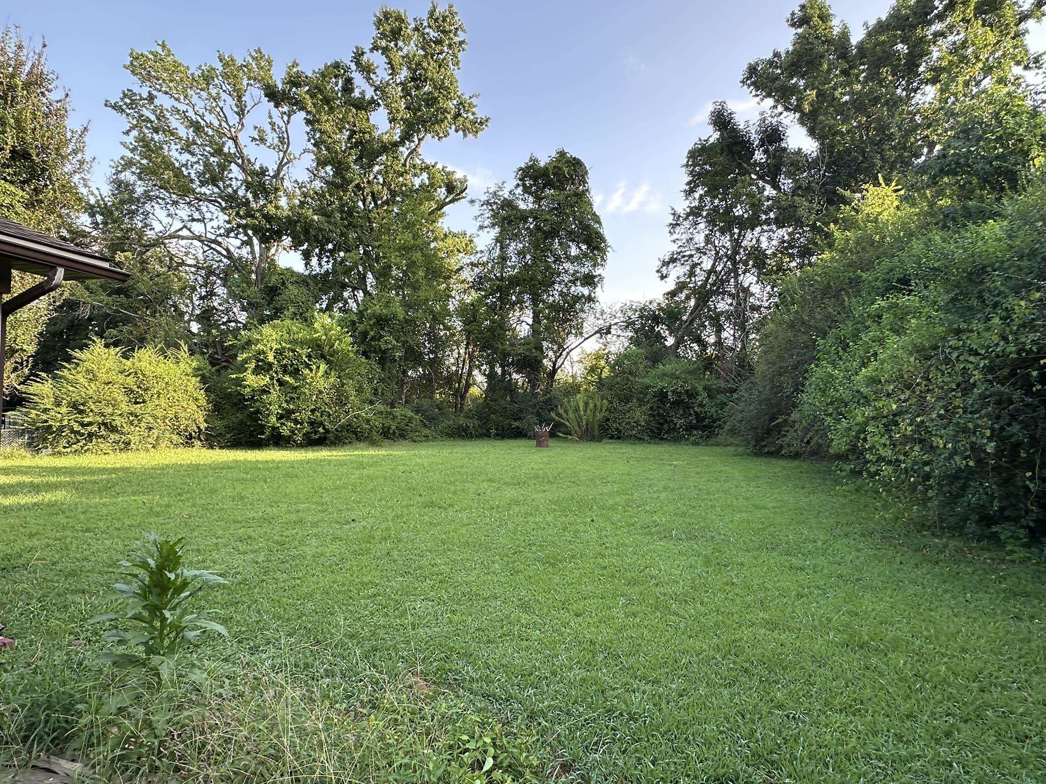 320 Cedar Cove Ln Property Photo 4