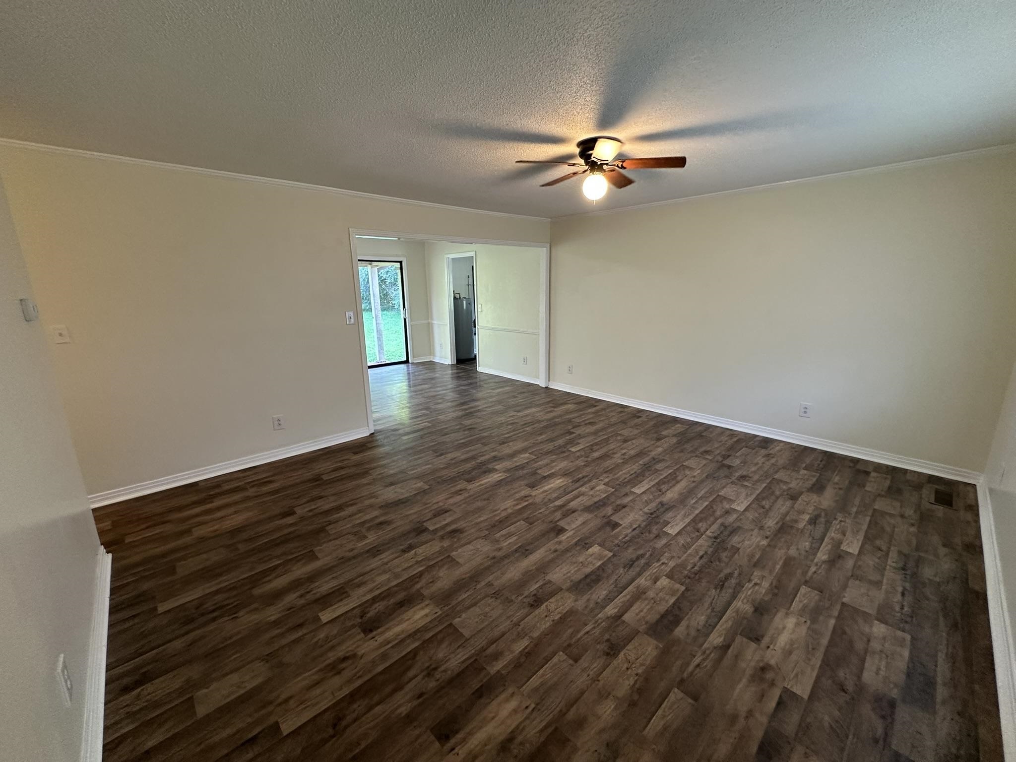 320 Cedar Cove Ln Property Photo 6