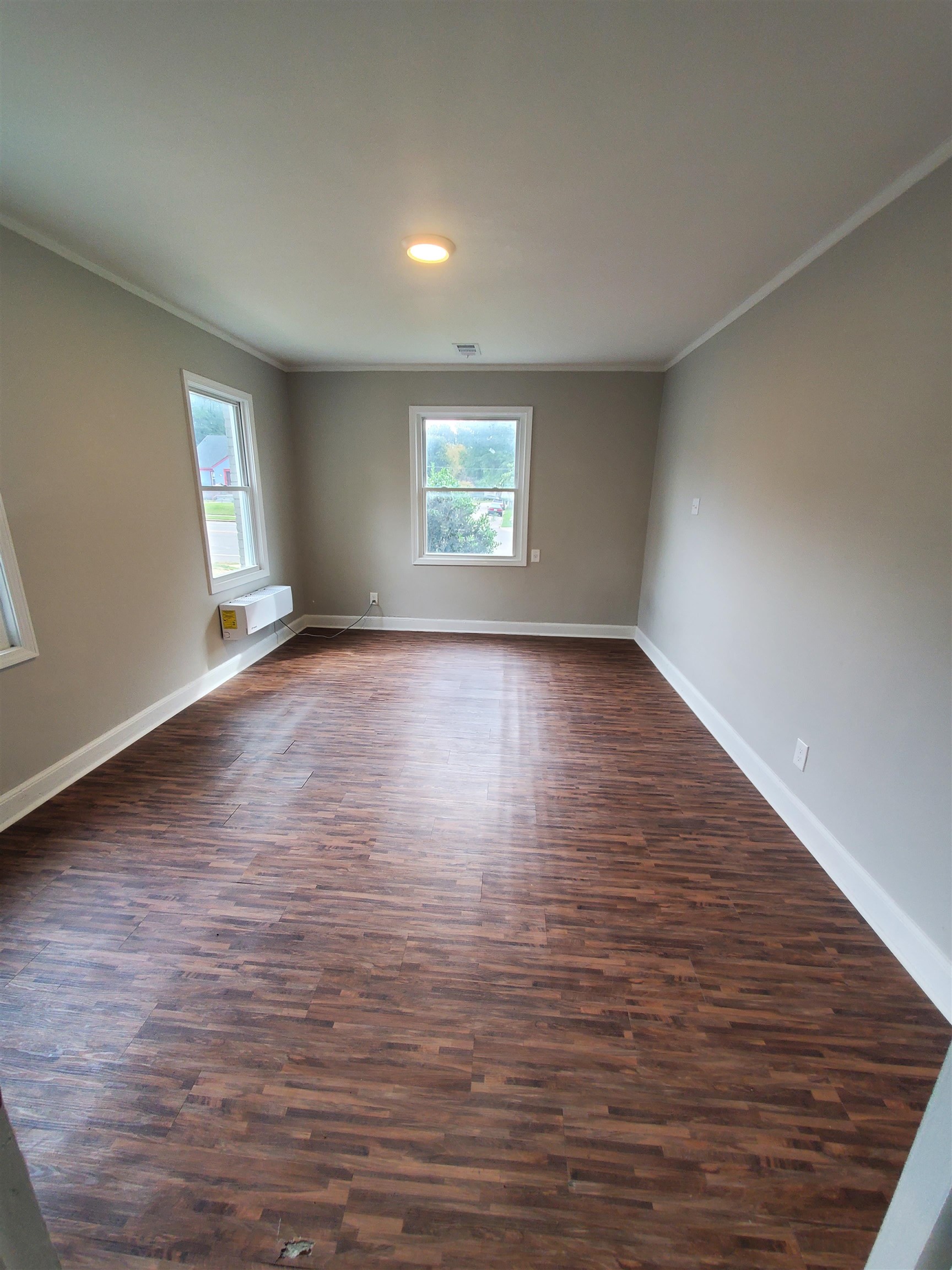 1143 National St Property Photo 10