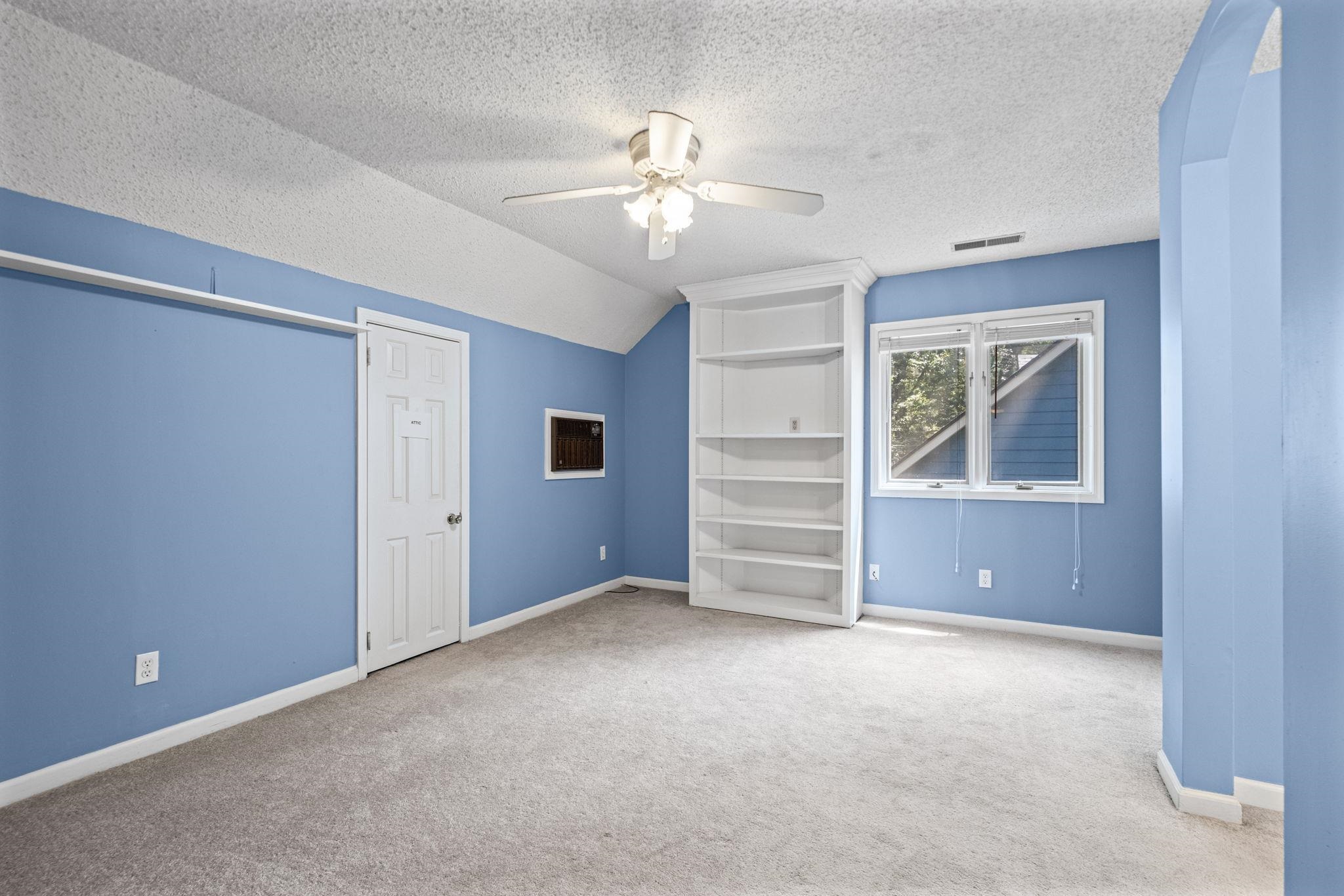 167 Ericson Rd Property Photo 32